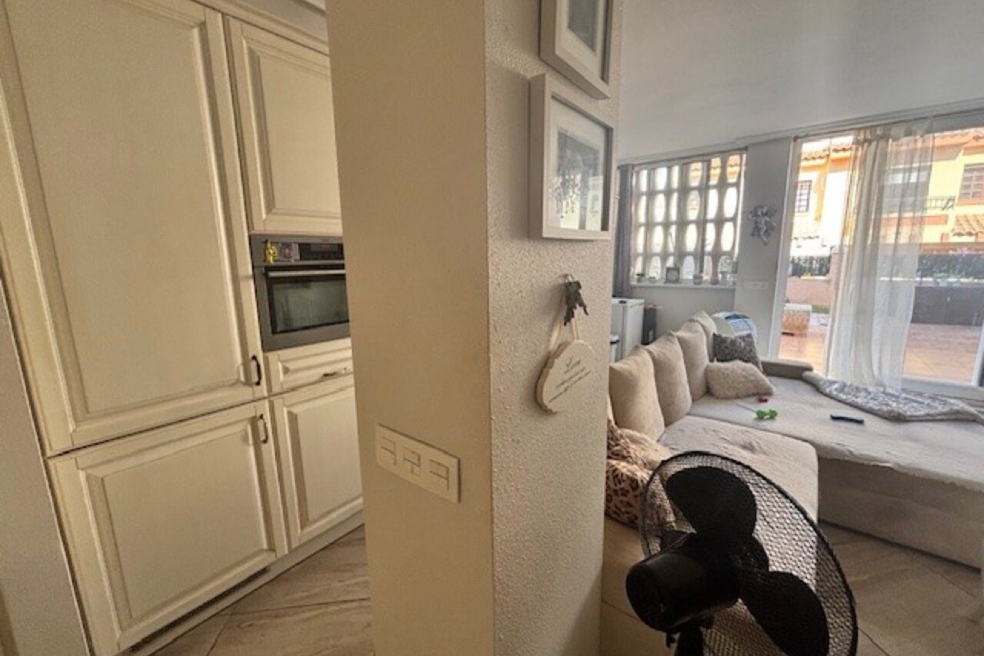 Resale - Duplex -
La Florida - Inland