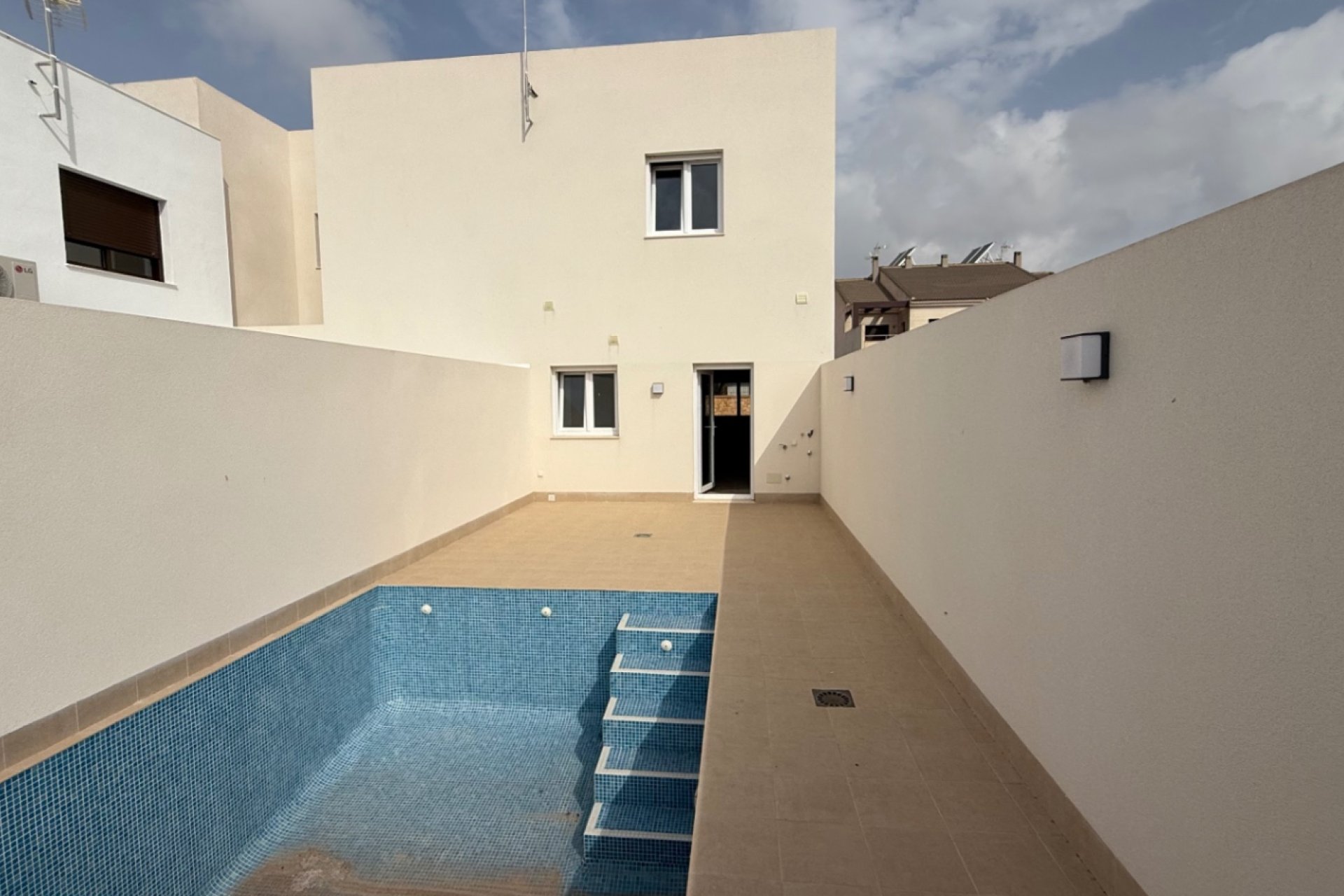 Resale - Duplex -
Pilar de la Horadada - Costa Blanca