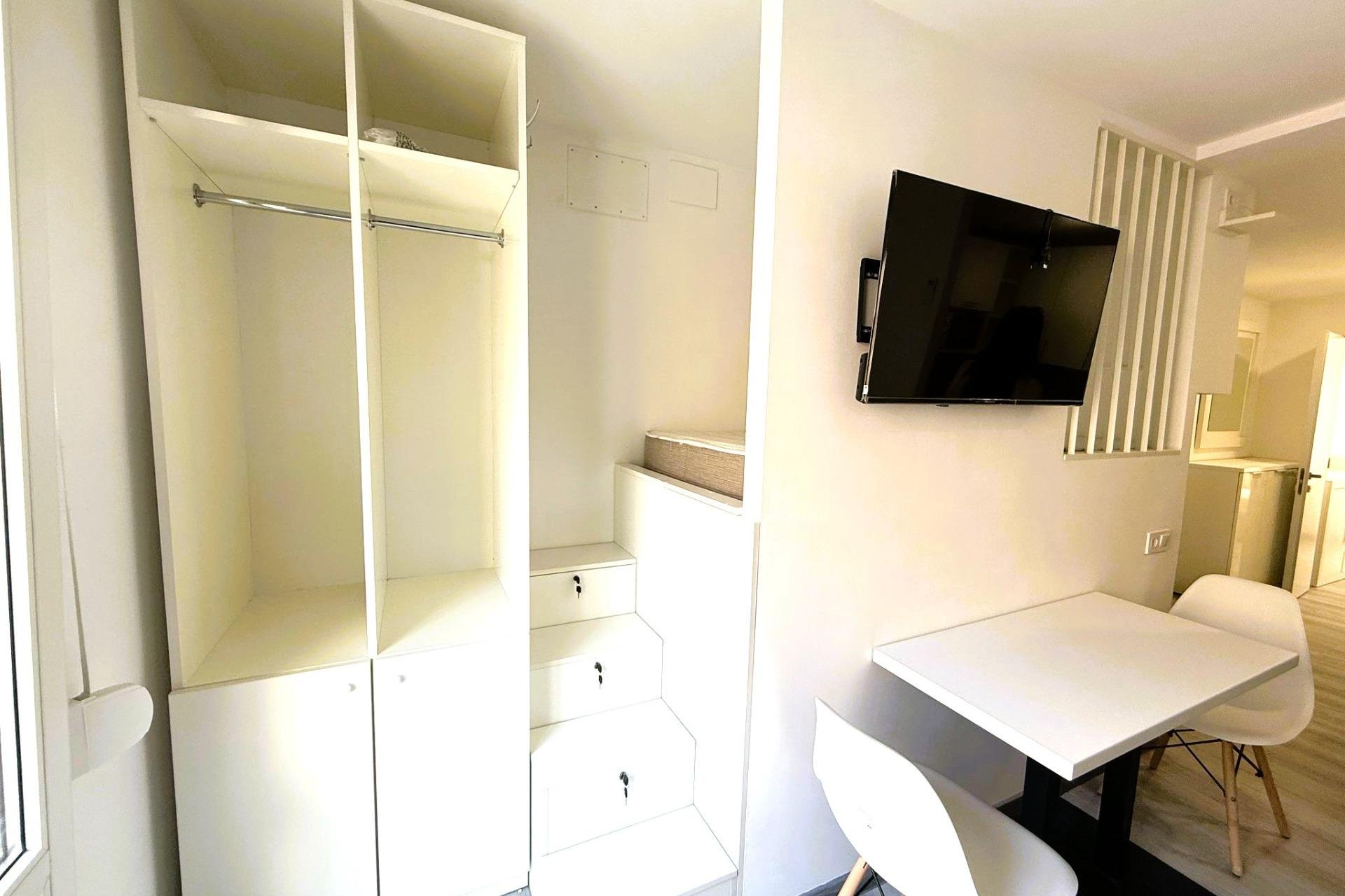 Resale - Duplex -
Torrevieja - Centro