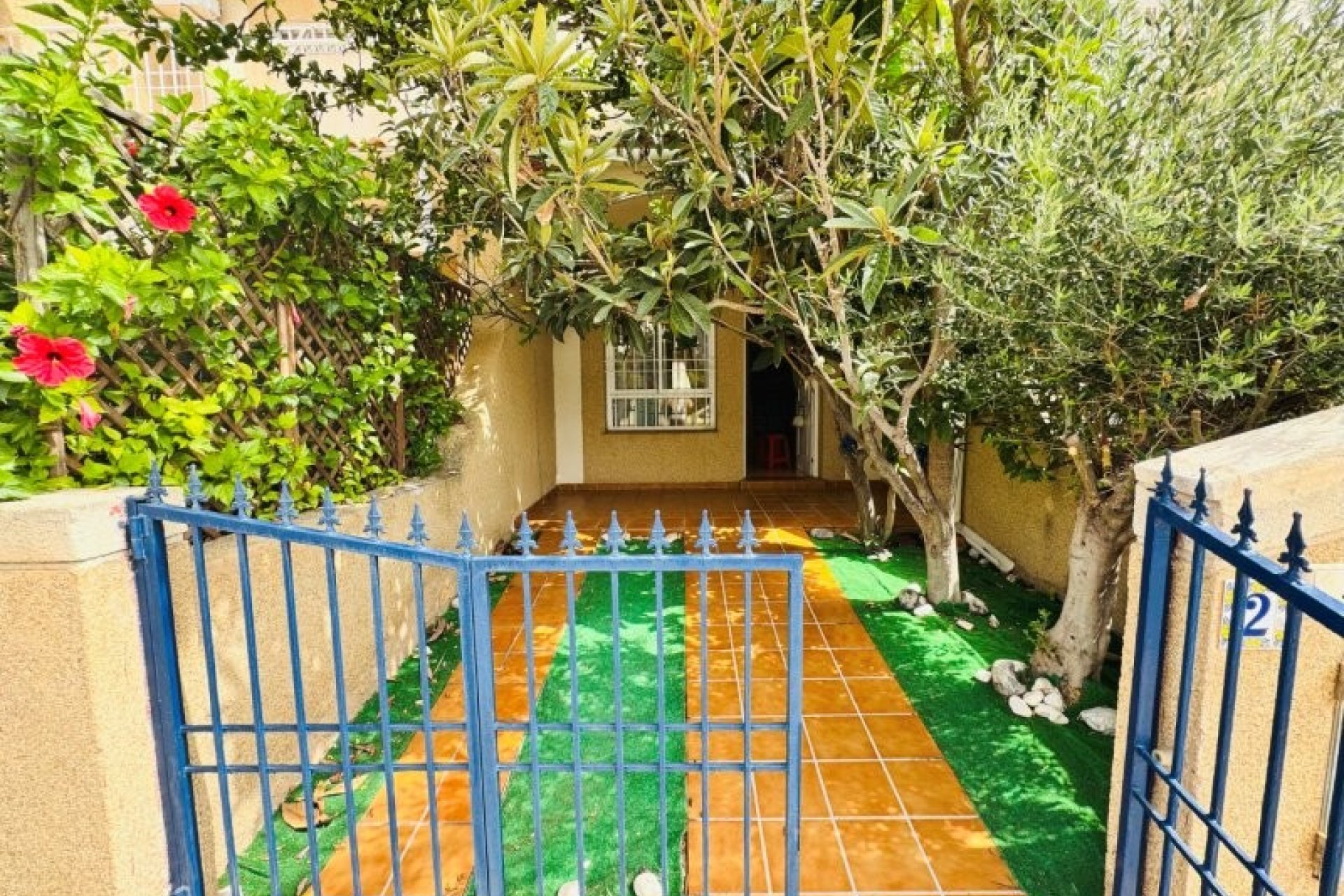 Resale - Duplex -
Torrevieja - Costa Blanca