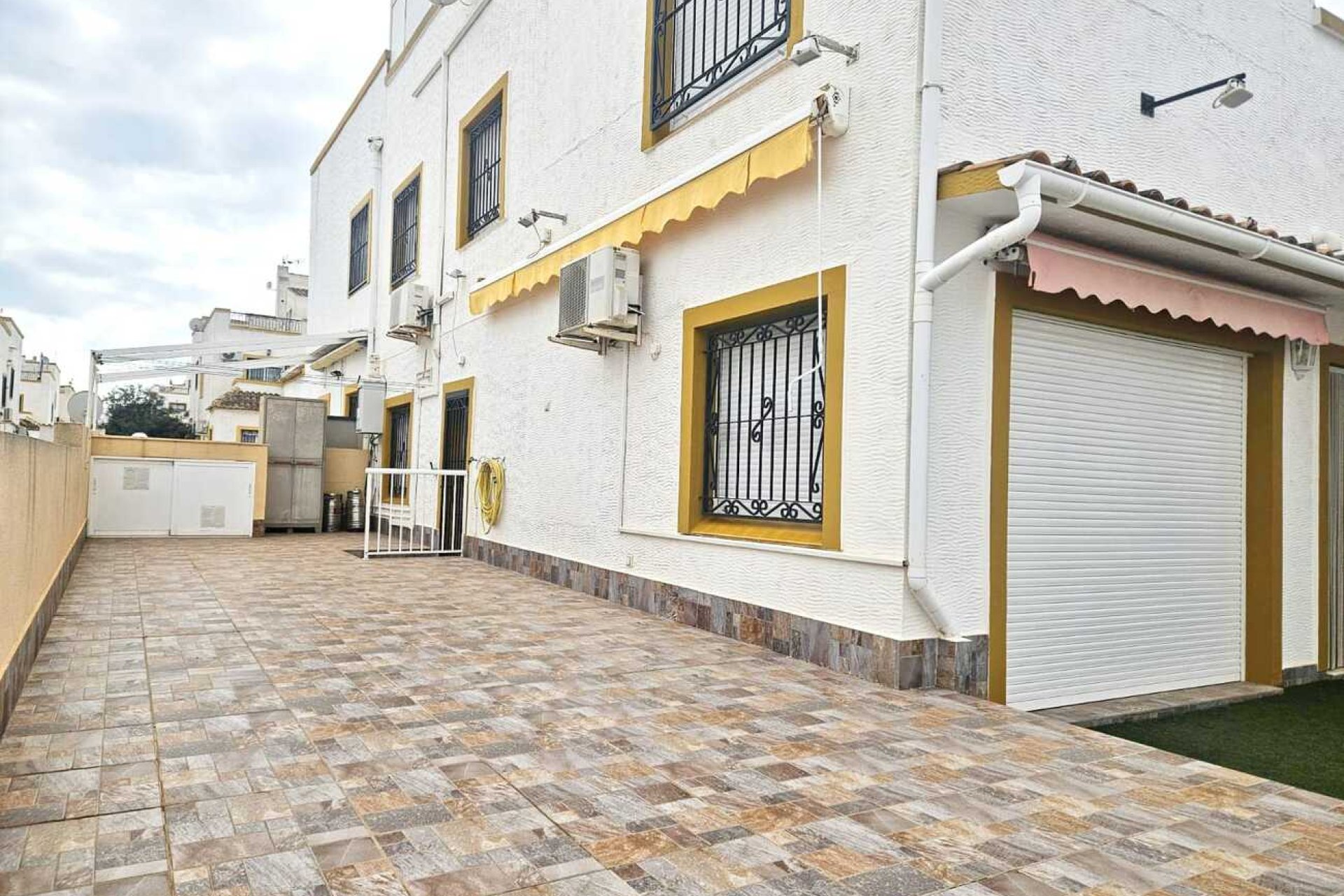 Resale - Duplex -
Torrevieja - Costa Blanca