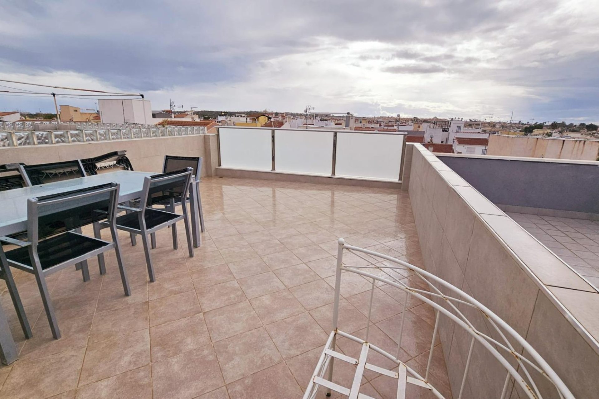 Resale - Duplex -
Torrevieja - La Siesta