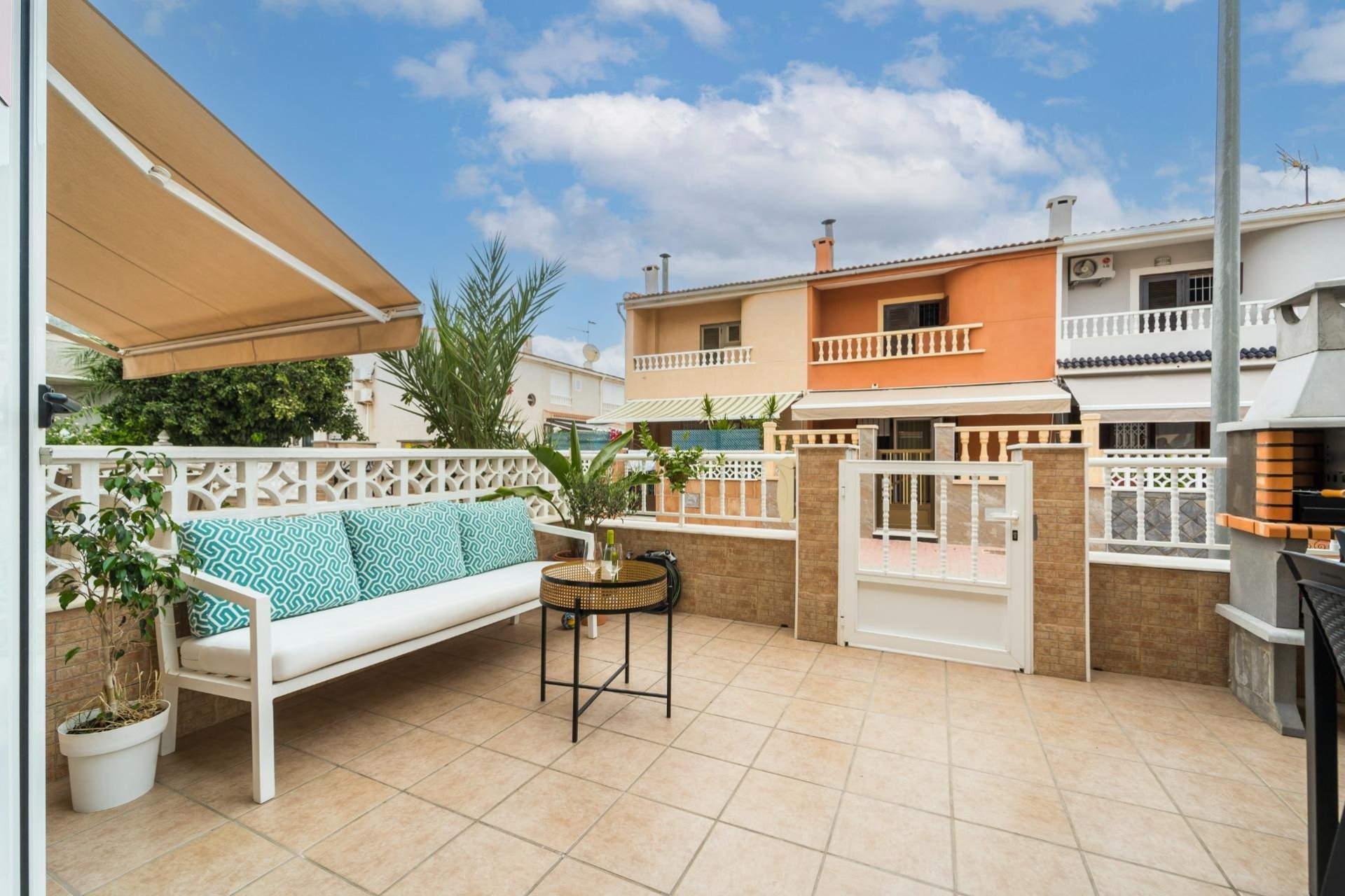 Resale - Duplex -
Torrevieja - Playa De Los Naufragos