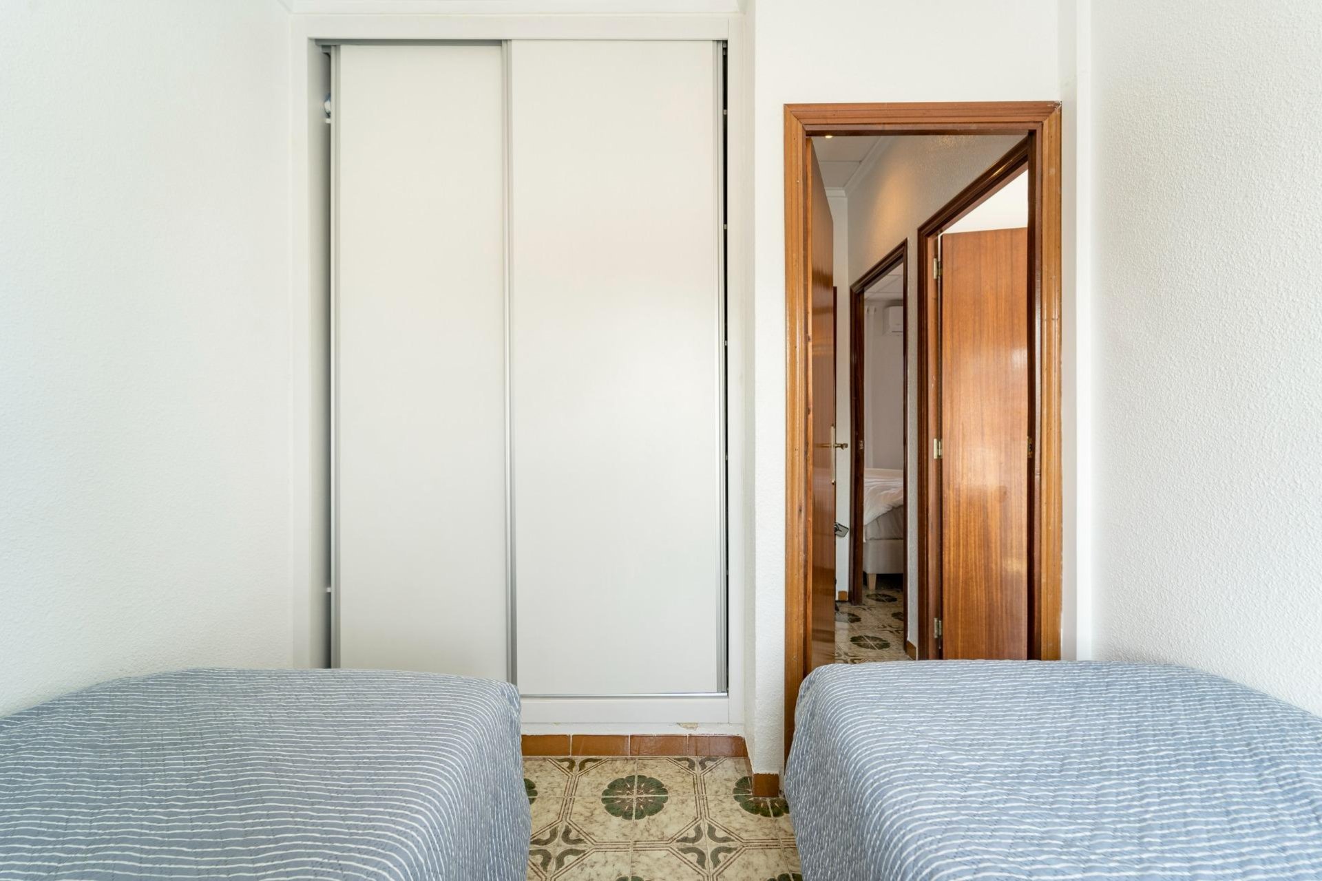 Resale - Duplex -
Torrevieja - Playa De Los Naufragos