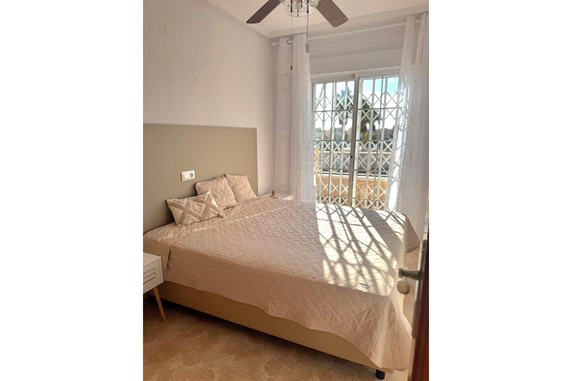 Resale - Duplex -
Torrevieja - Torretas