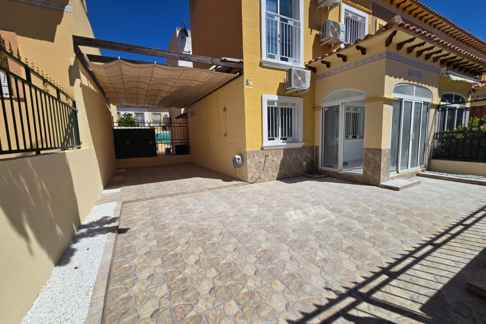 Resale - Duplex -
Torrevieja - Torretas