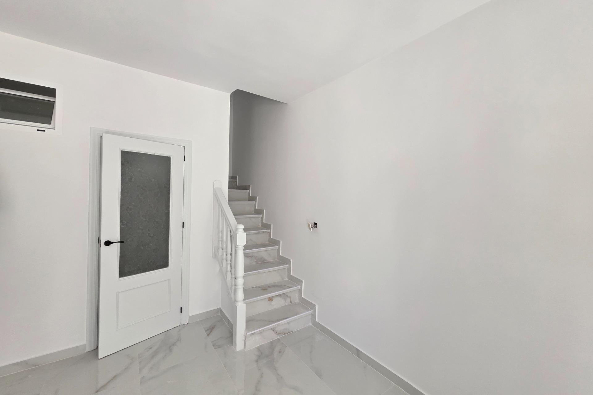 Resale - Duplex -
Torrevieja - Torretas