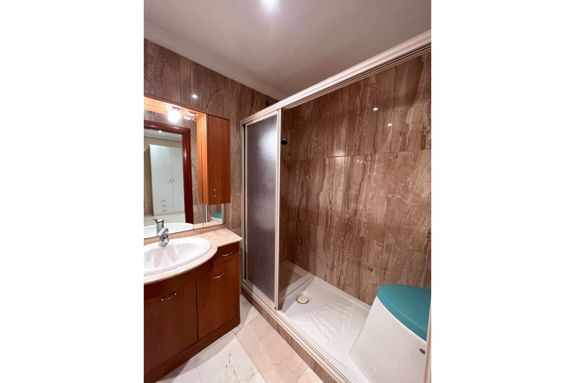 Resale - Duplex -
Torrevieja