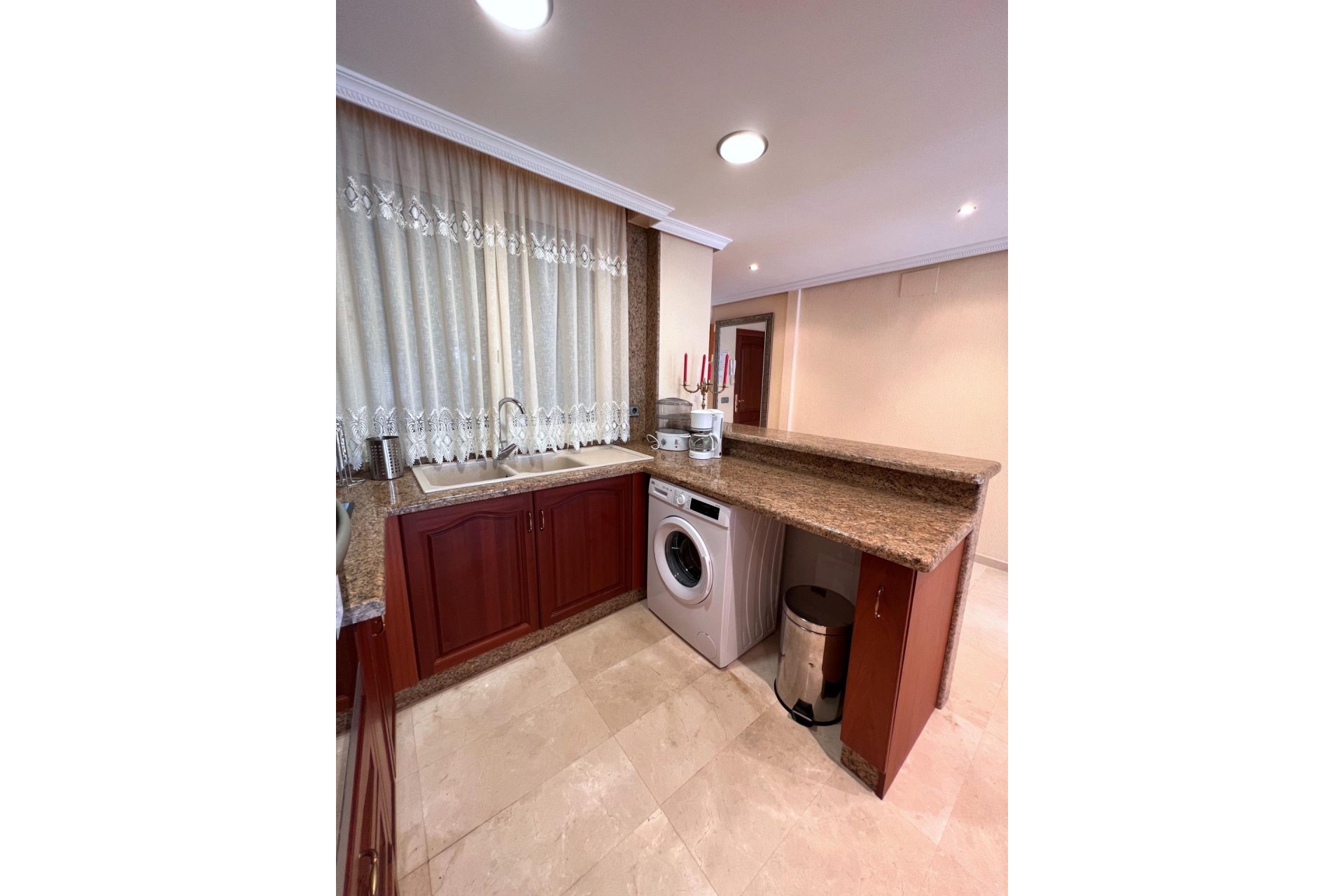 Resale - Duplex -
Torrevieja