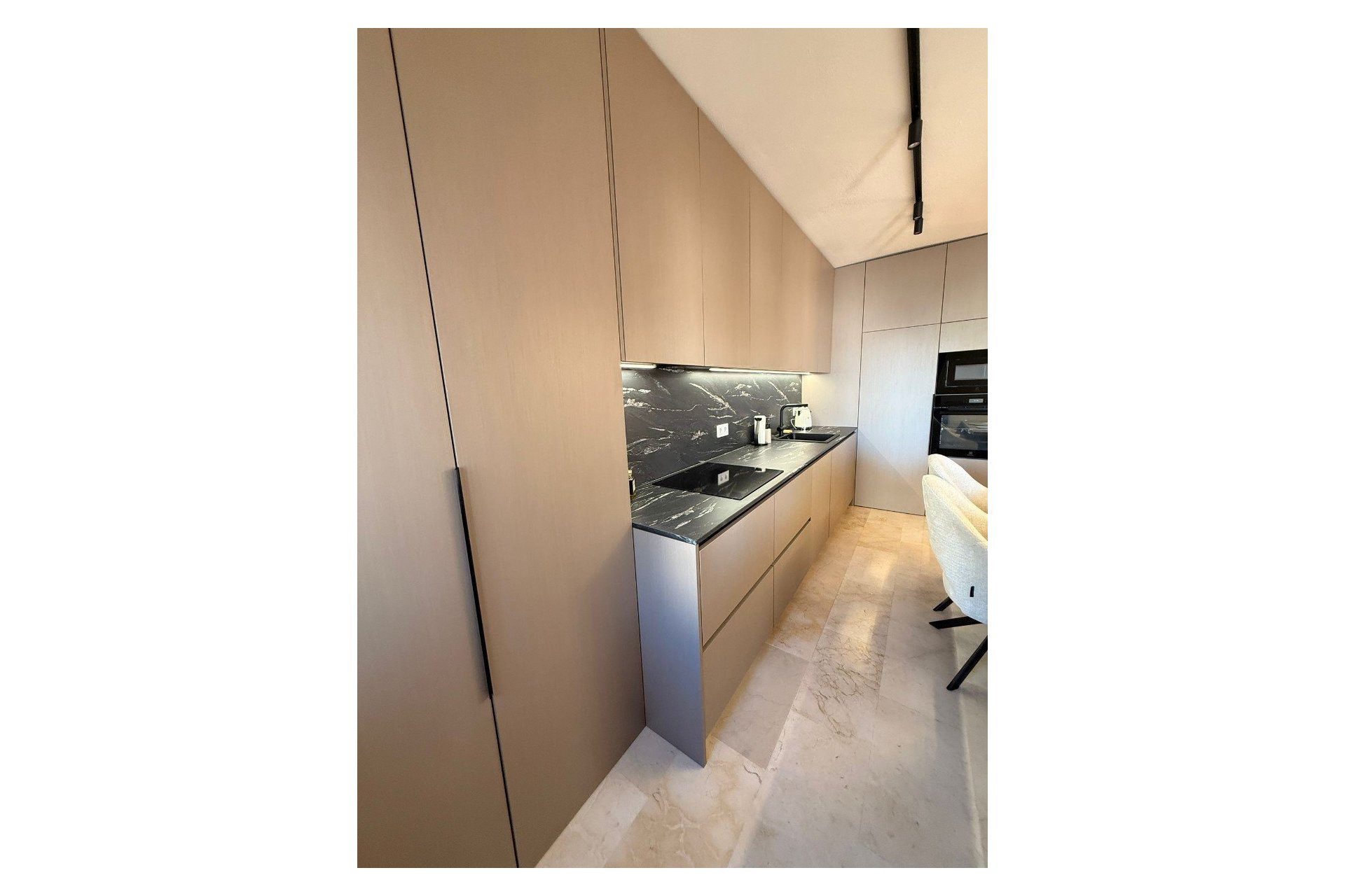 Resale - Penthouse -
Las Ramblas Golf - Inland