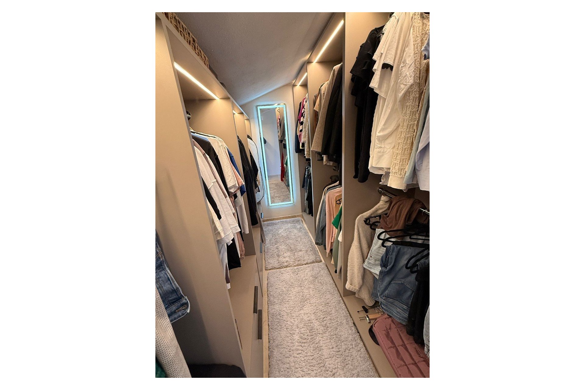 Resale - Penthouse -
Las Ramblas Golf - Inland