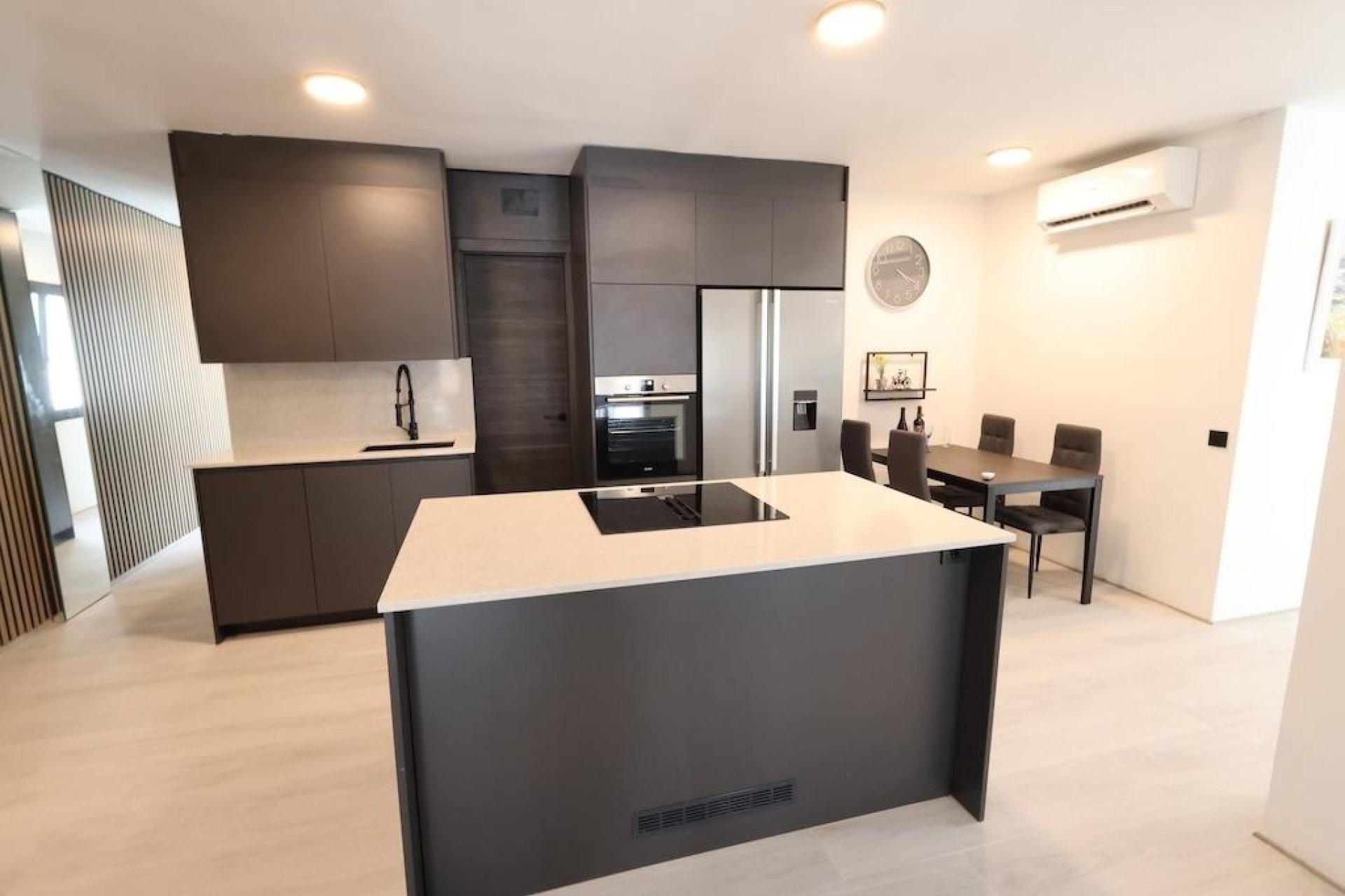 Resale - Penthouse -
Torrevieja - Costa Blanca