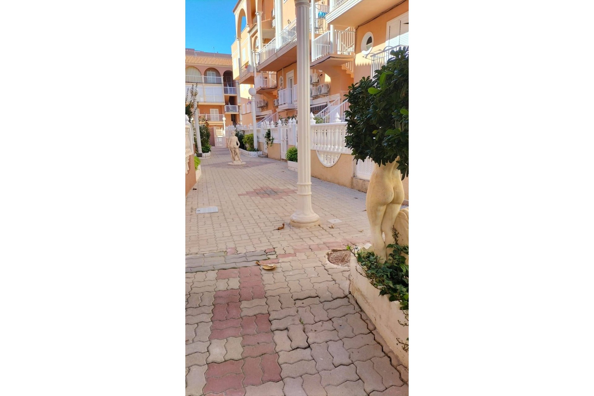 Resale - Penthouse -
Torrevieja - La Mata Pueblo