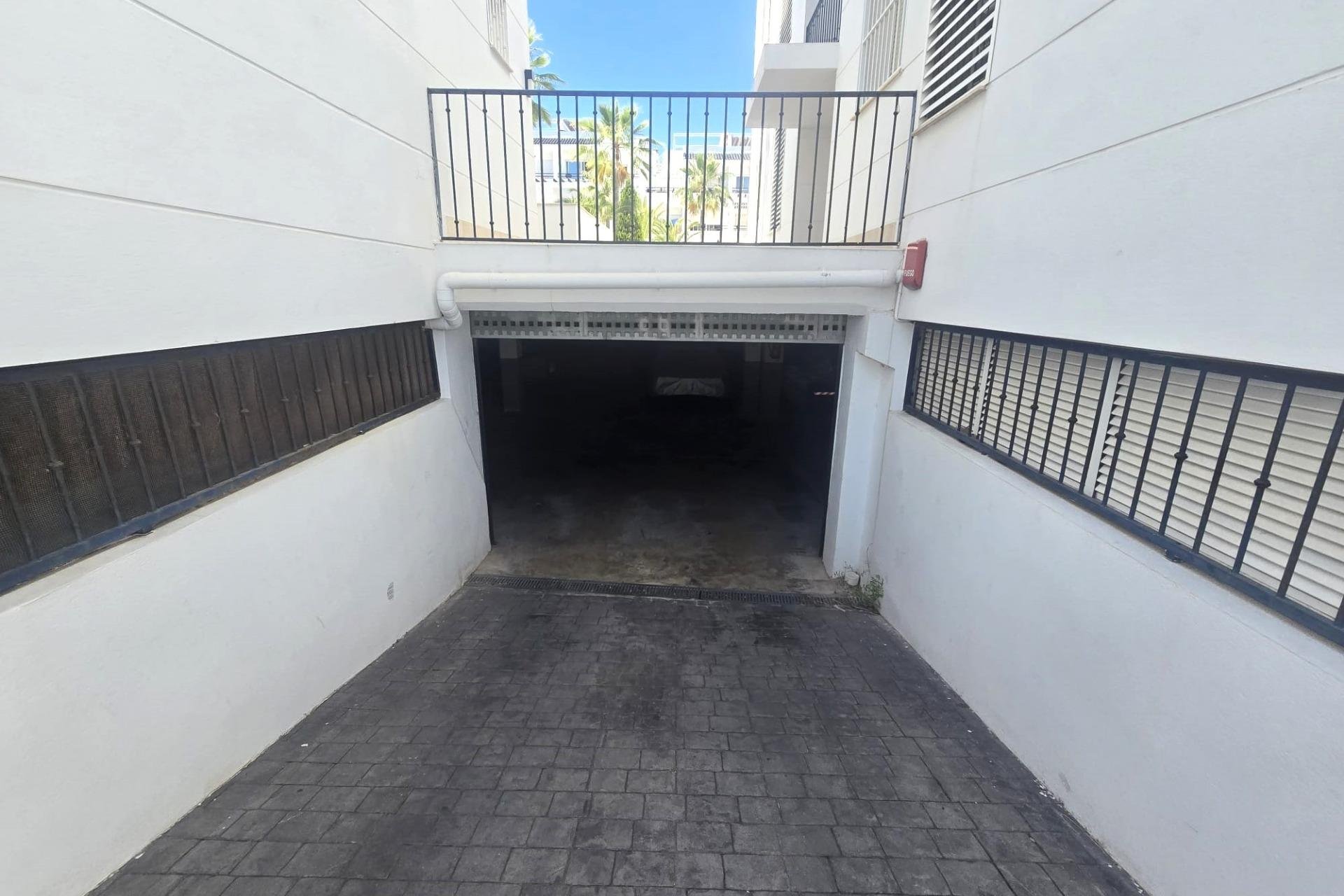 Resale - Penthouse -
Torrevieja - La Veleta