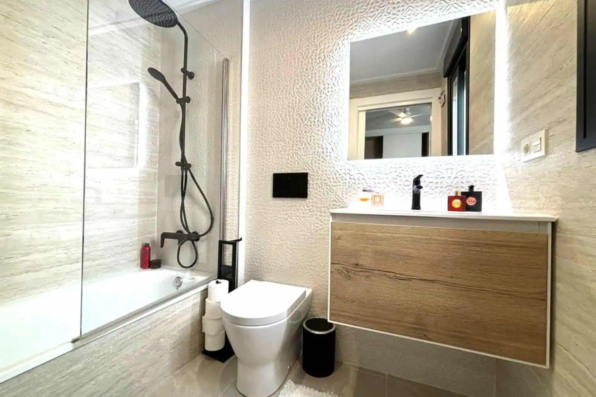 Resale - Penthouse -
Torrevieja - Las Piscinas Naturales