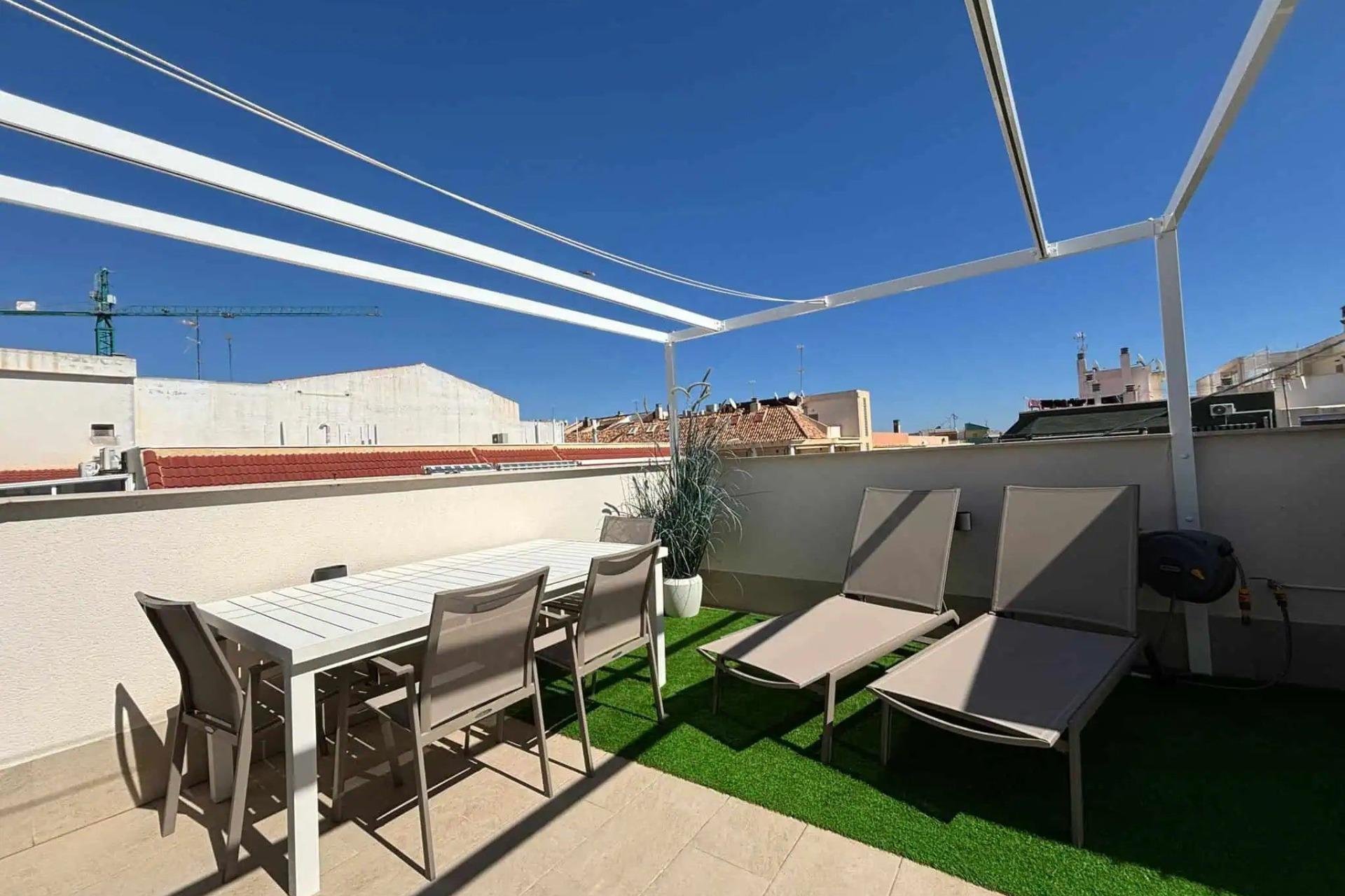 Resale - Penthouse -
Torrevieja - Las Piscinas Naturales