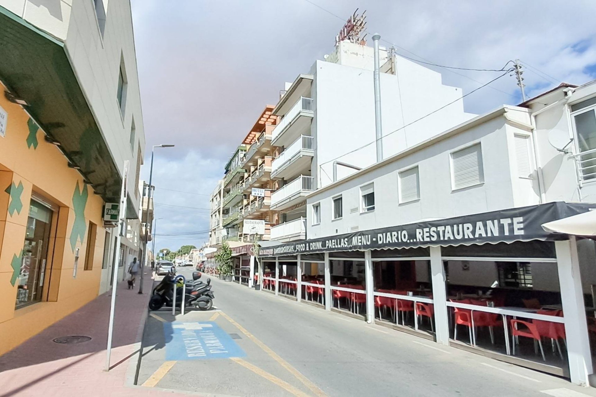 Resale - Penthouse -
Torrevieja - Playa De Los Naufragos