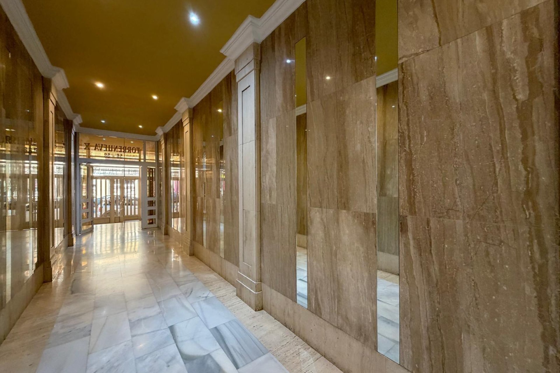 Resale - Penthouse -
Torrevieja - Playa del Cura