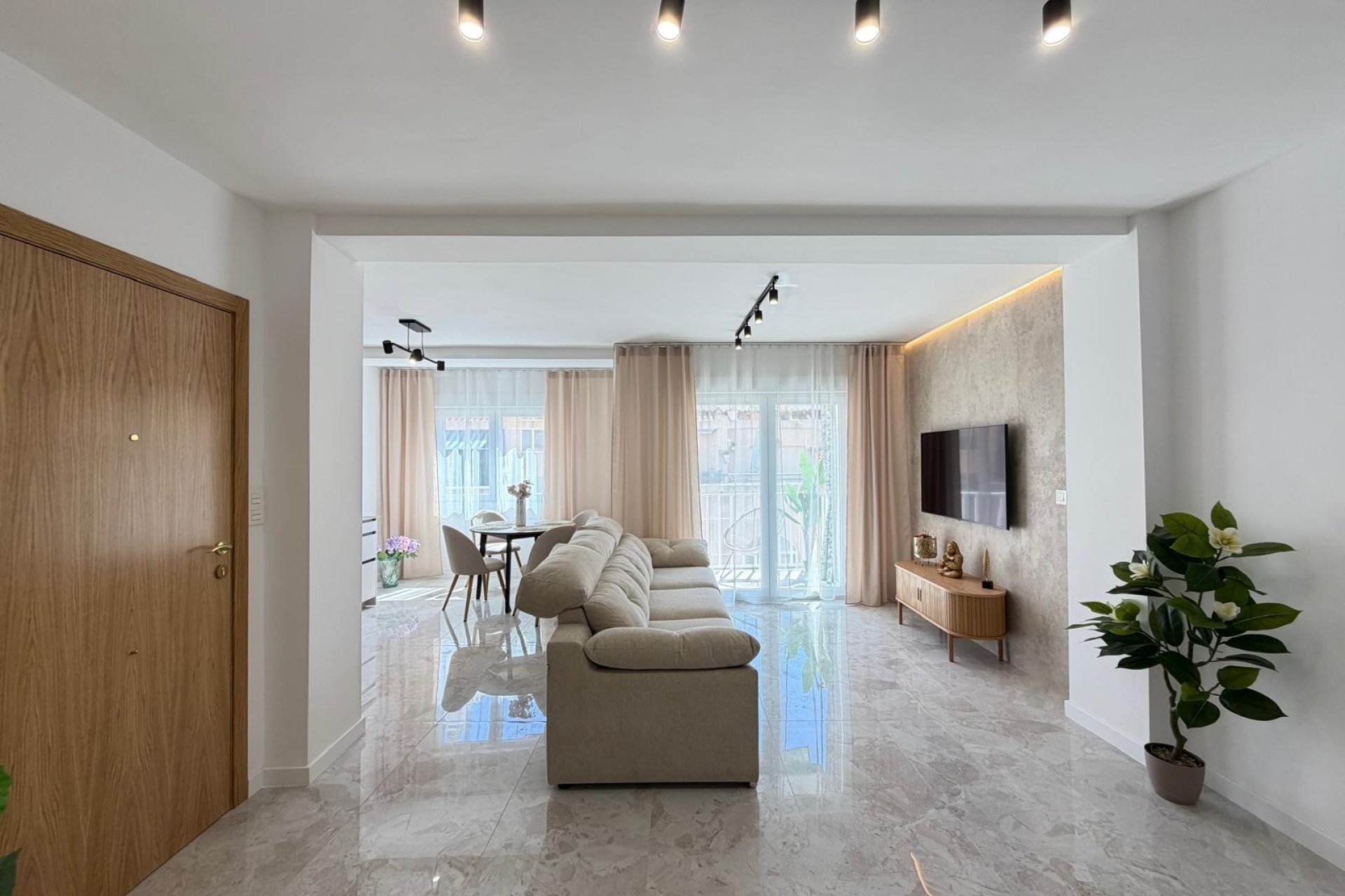 Resale - Penthouse -
Torrevieja - Playa del Cura