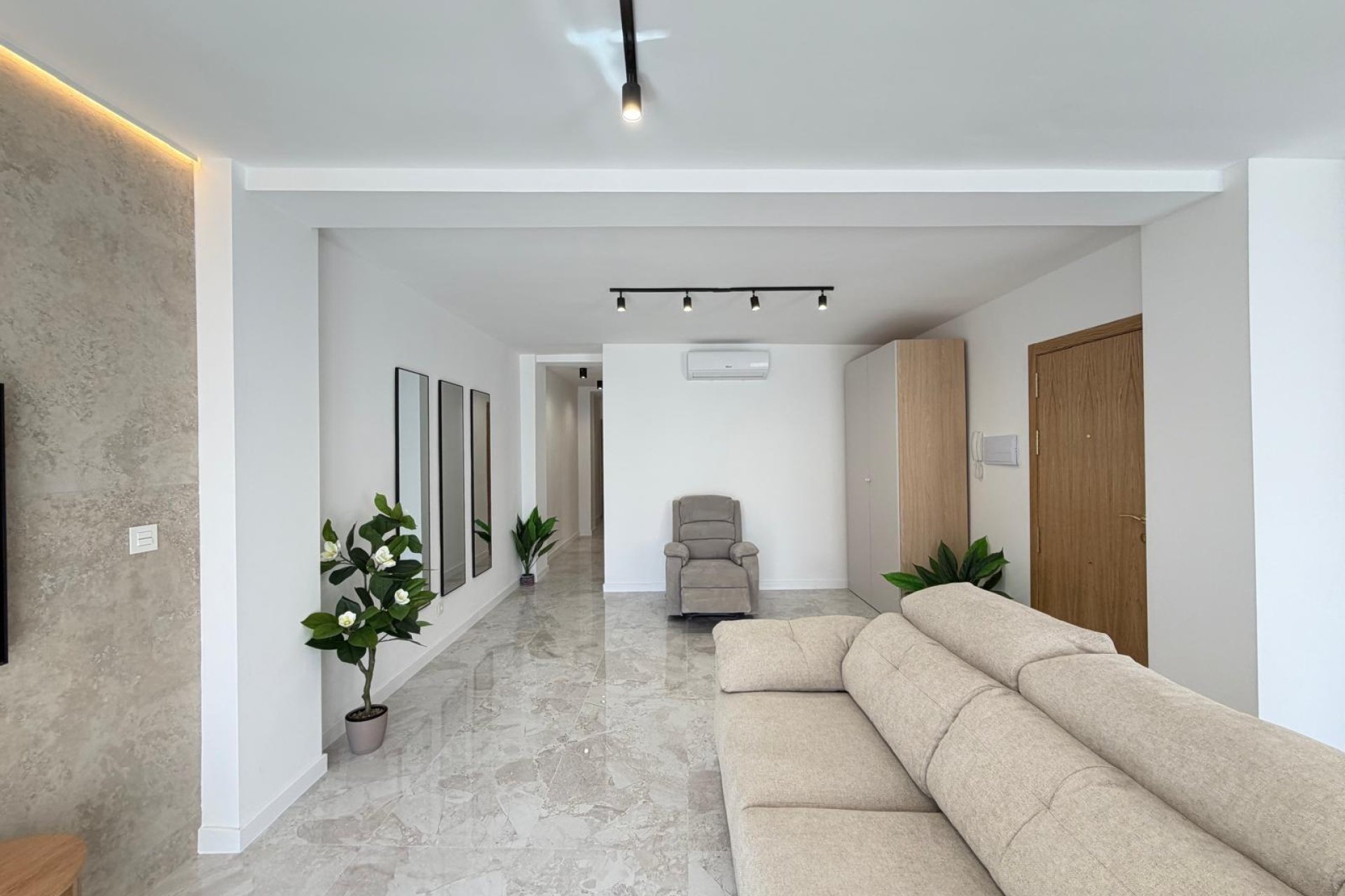 Resale - Penthouse -
Torrevieja - Playa del Cura