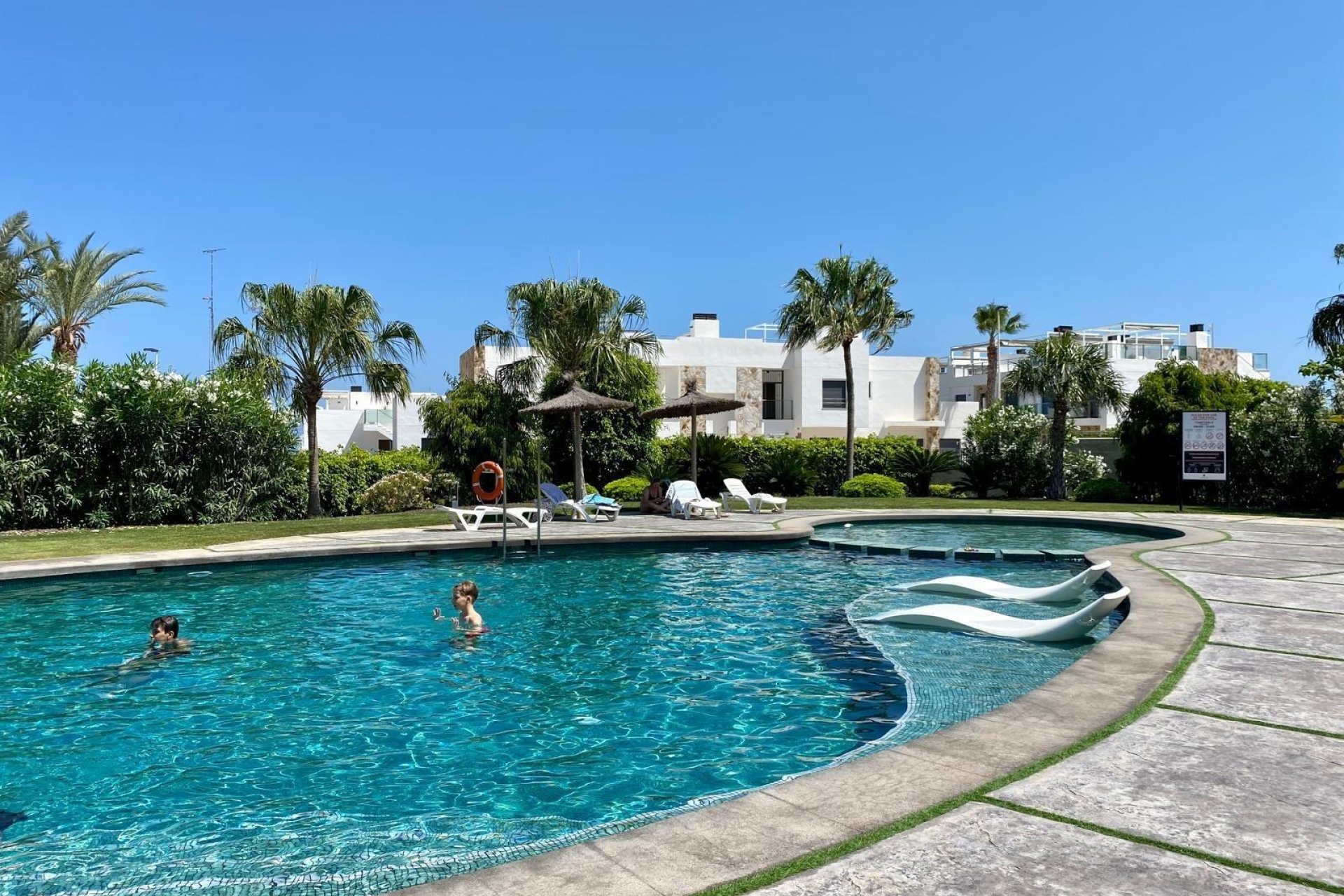 Resale - Penthouse -
Torrevieja - Punta Prima