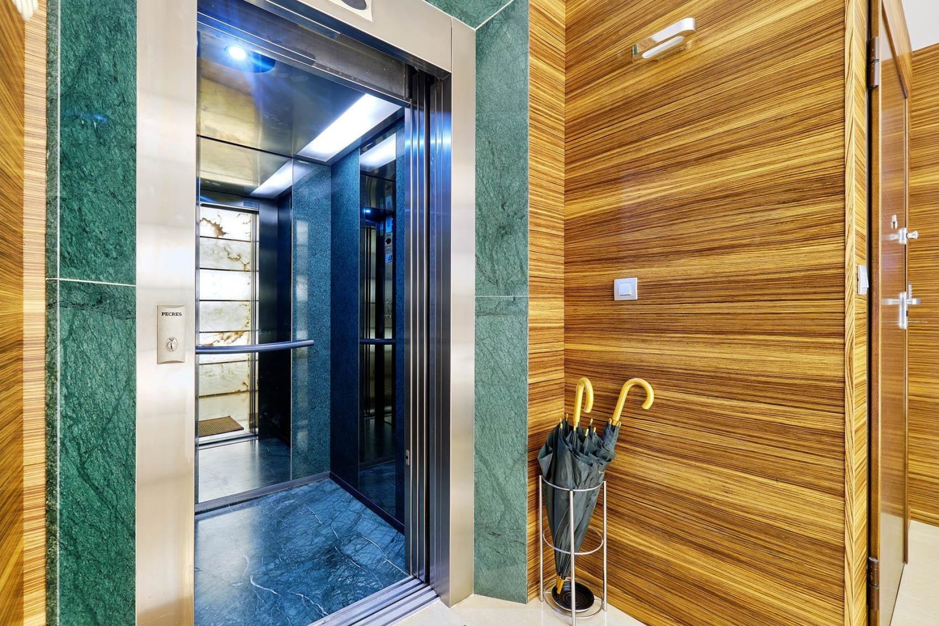 Resale - Penthouse -
Torrevieja