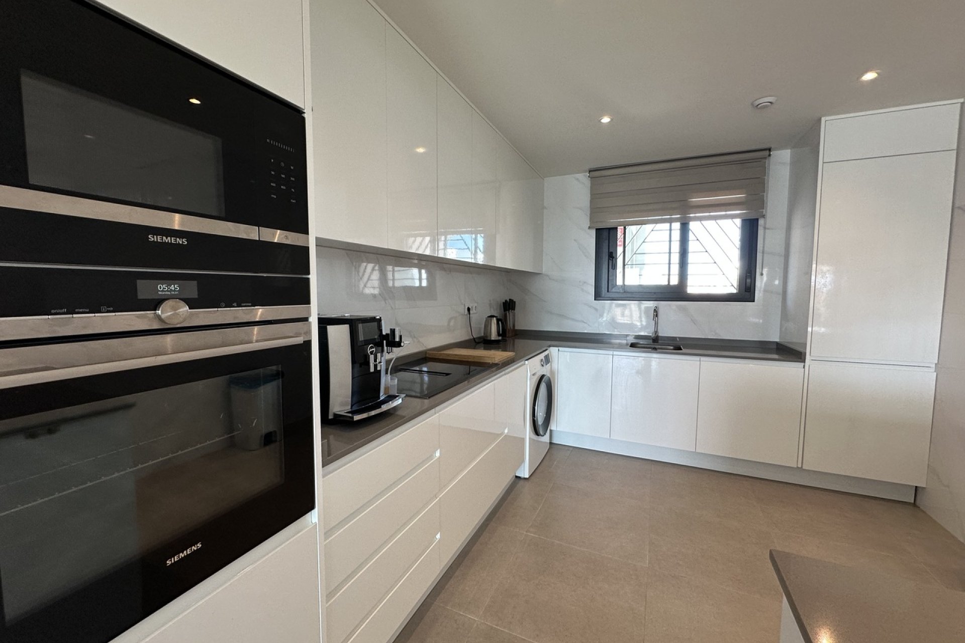 Resale - Penthouse -
Villamartin - Costa Blanca