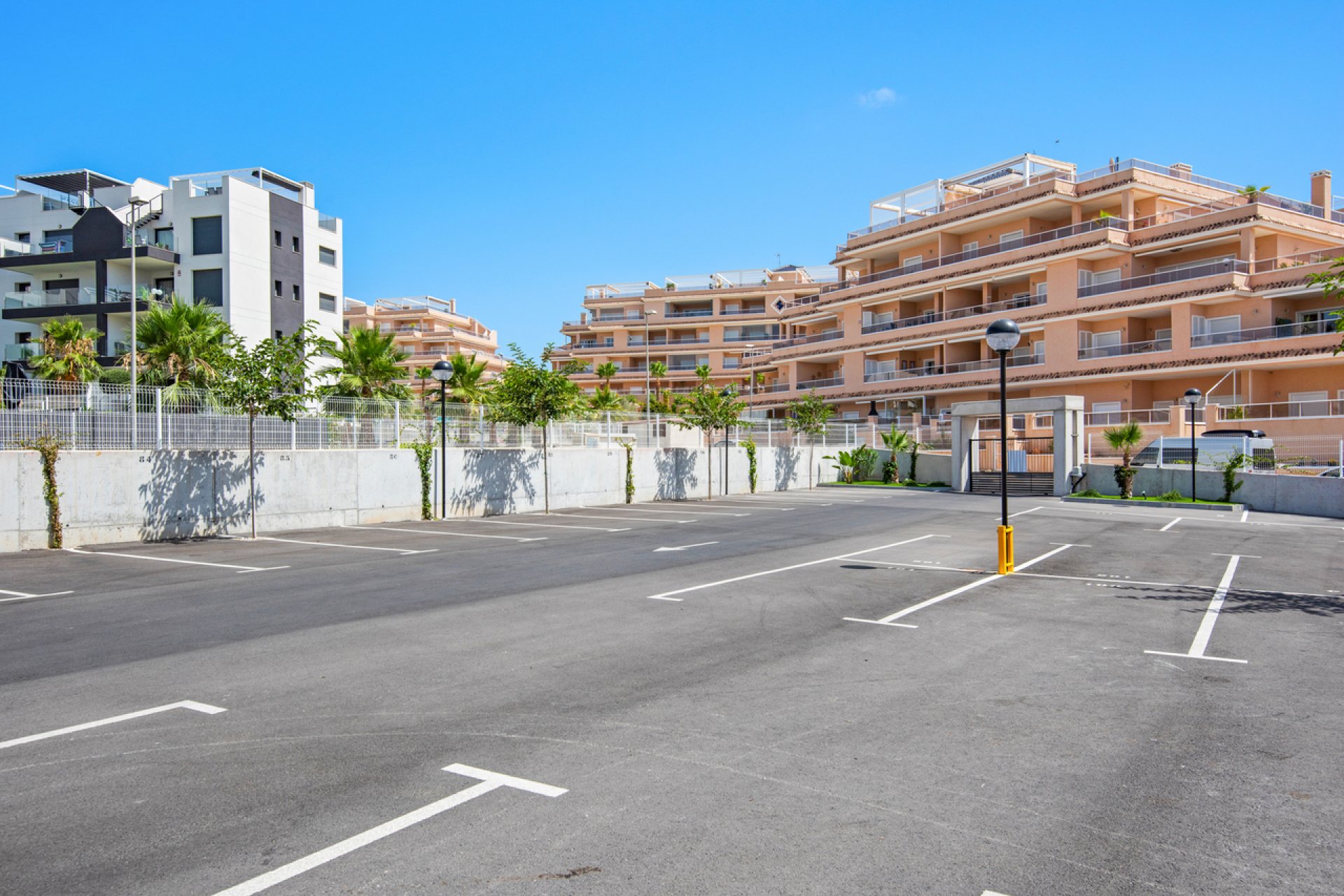 Resale - Penthouse -
Villamartin - Costa Blanca