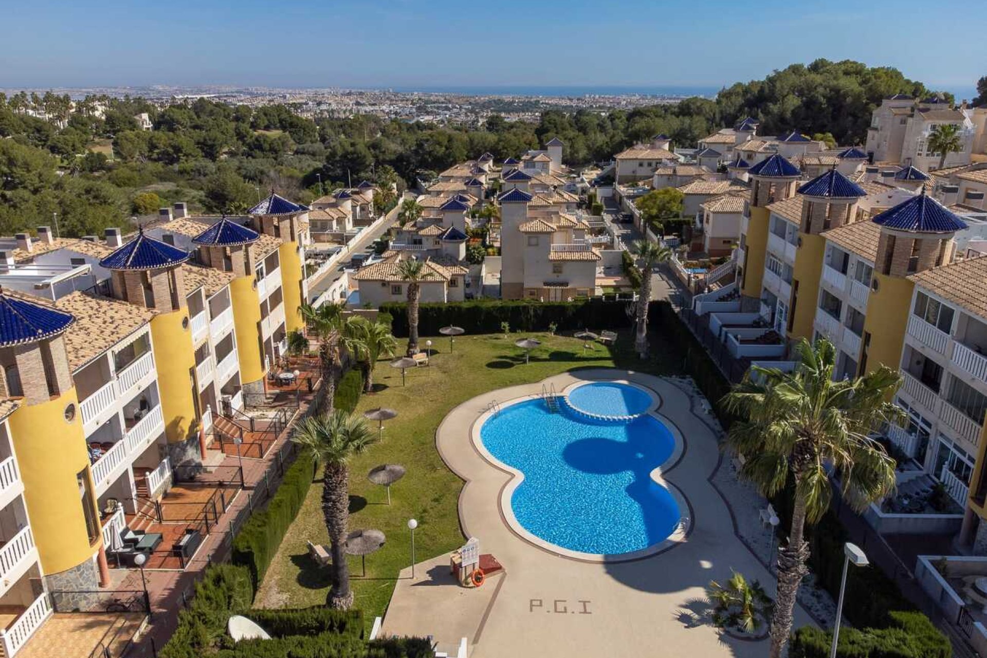 Resale - Penthouse -
Villamartin - Costa Blanca
