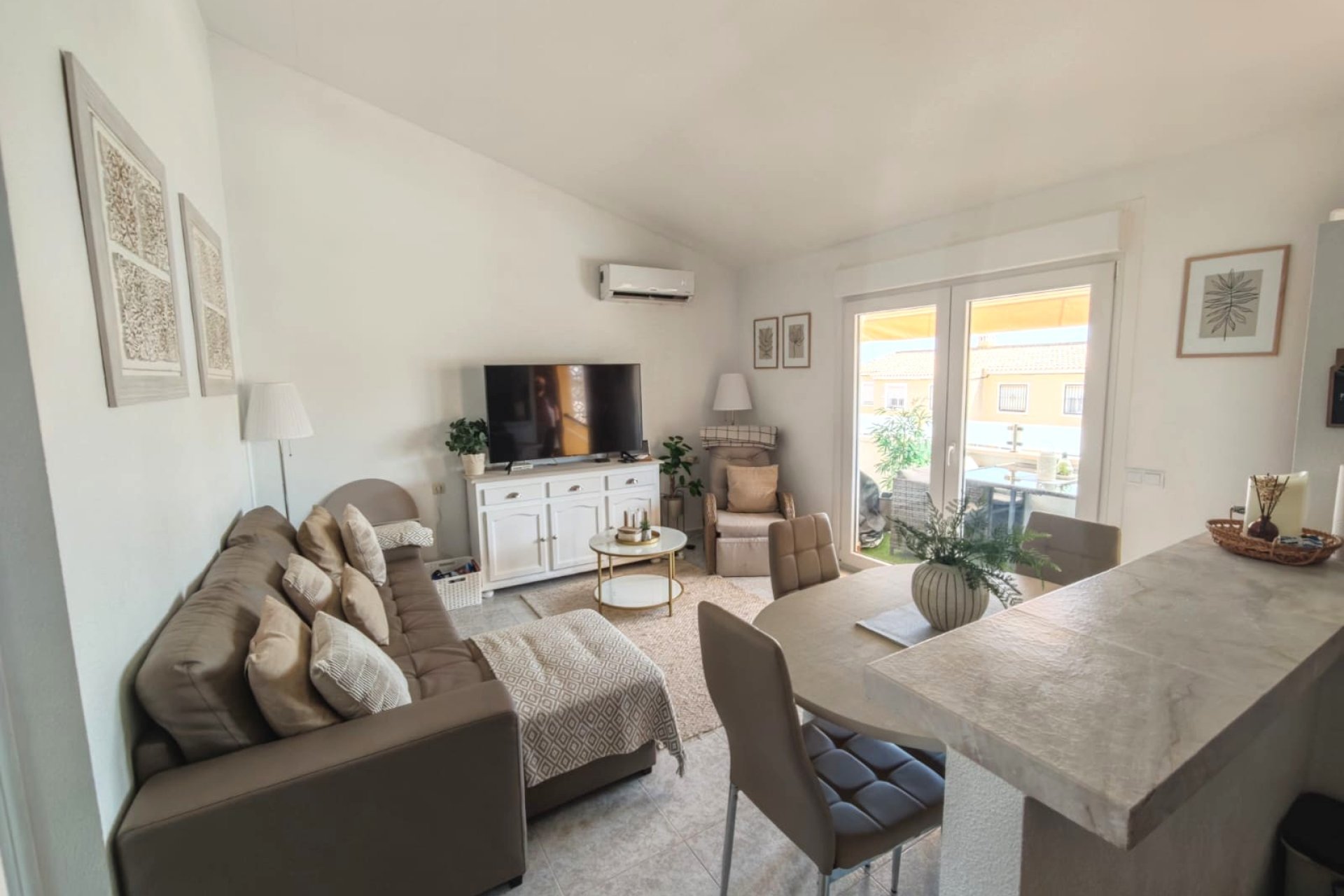 Resale - Penthouse -
Villamartin - Costa Blanca