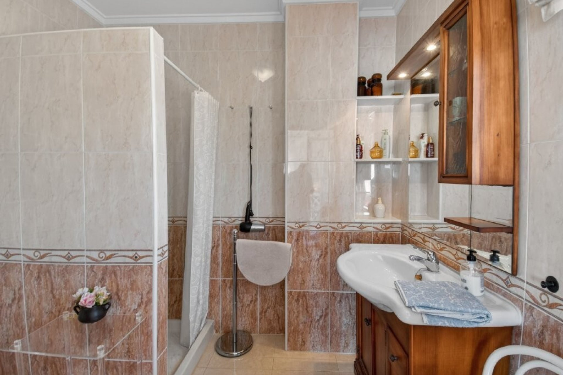 Resale - Quad House -
Playa Flamenca - Serena III