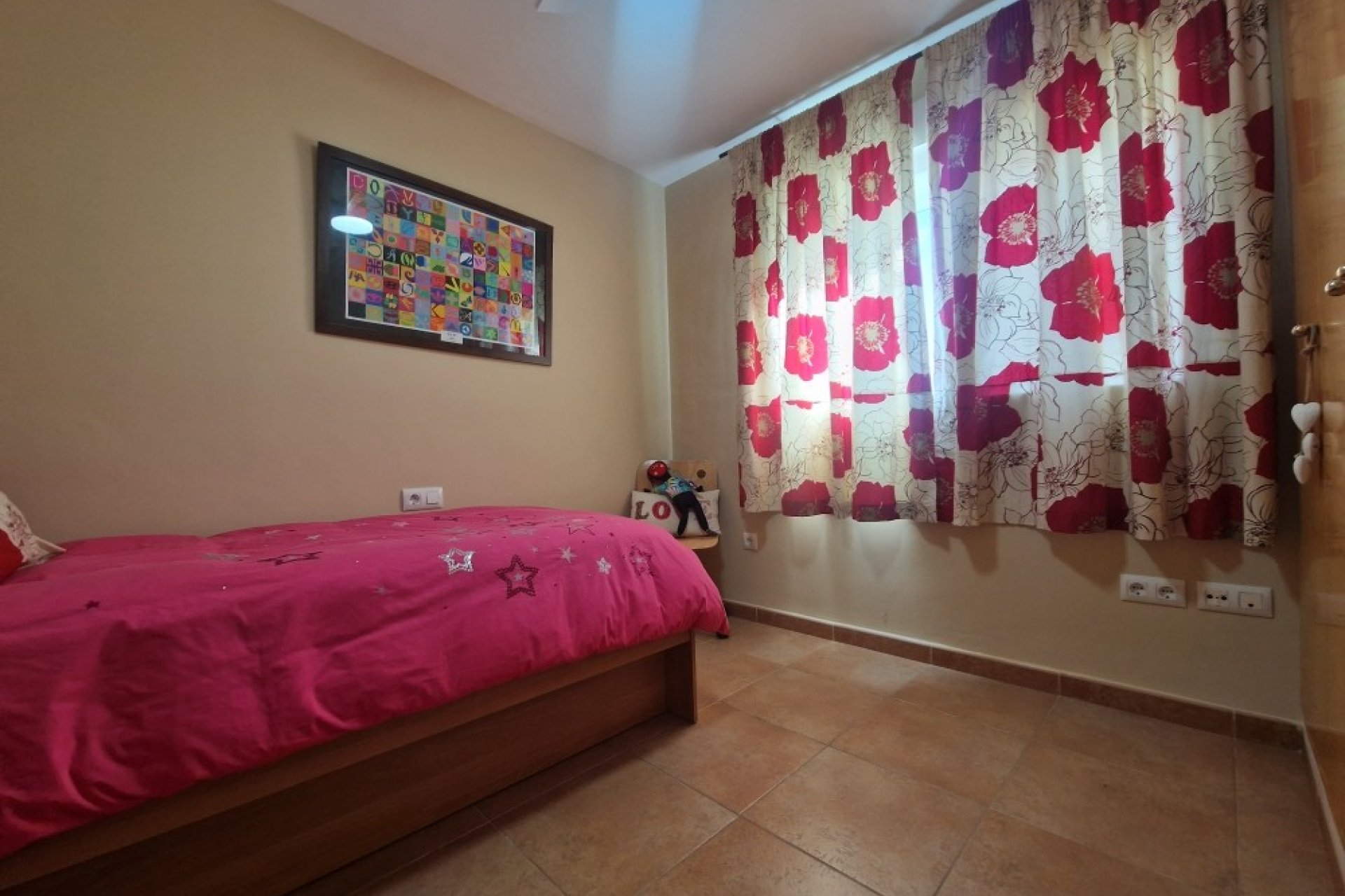 Resale - Semi Detached -
Relleu - Inland