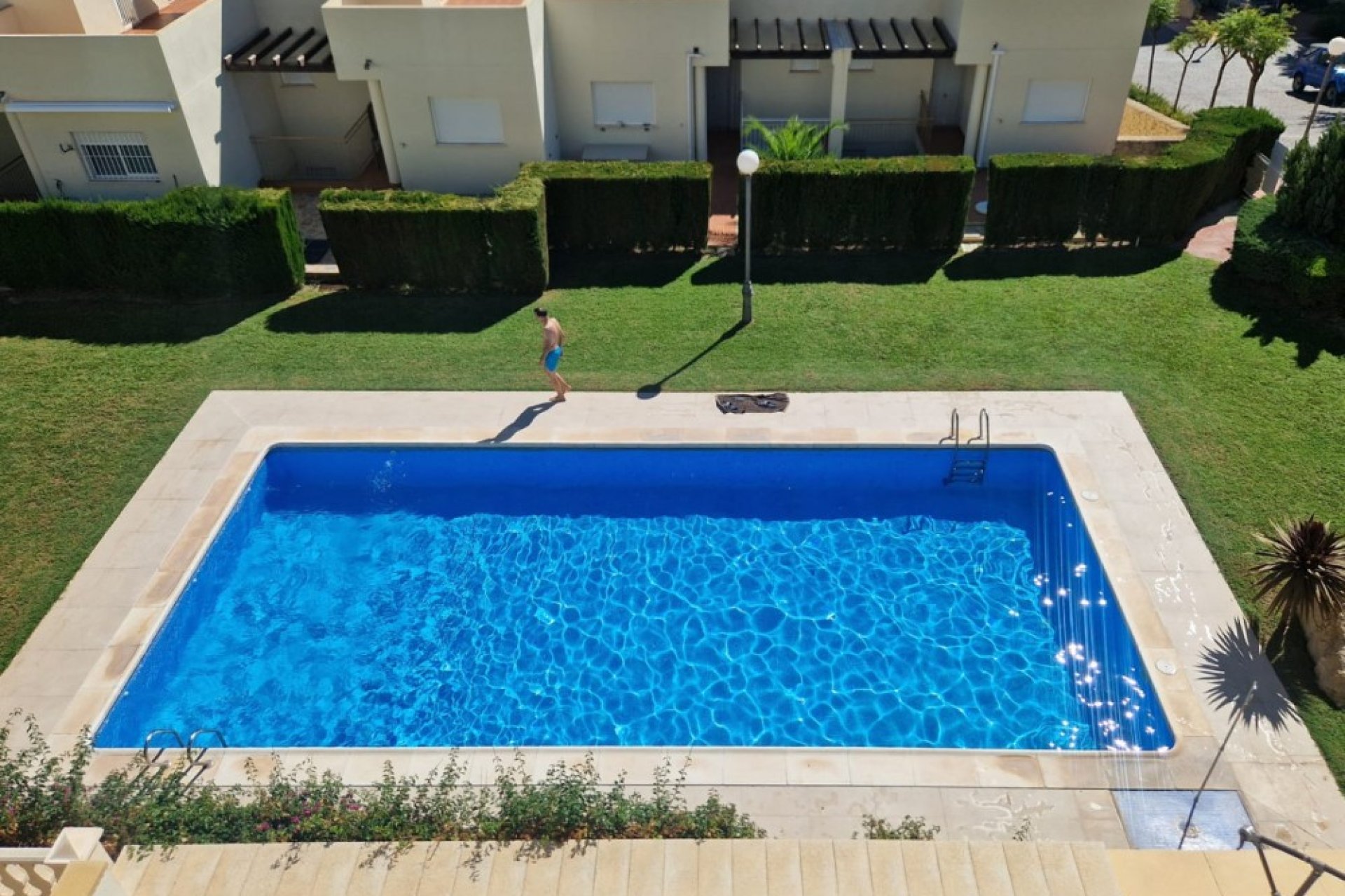 Resale - Semi Detached -
Relleu - Inland