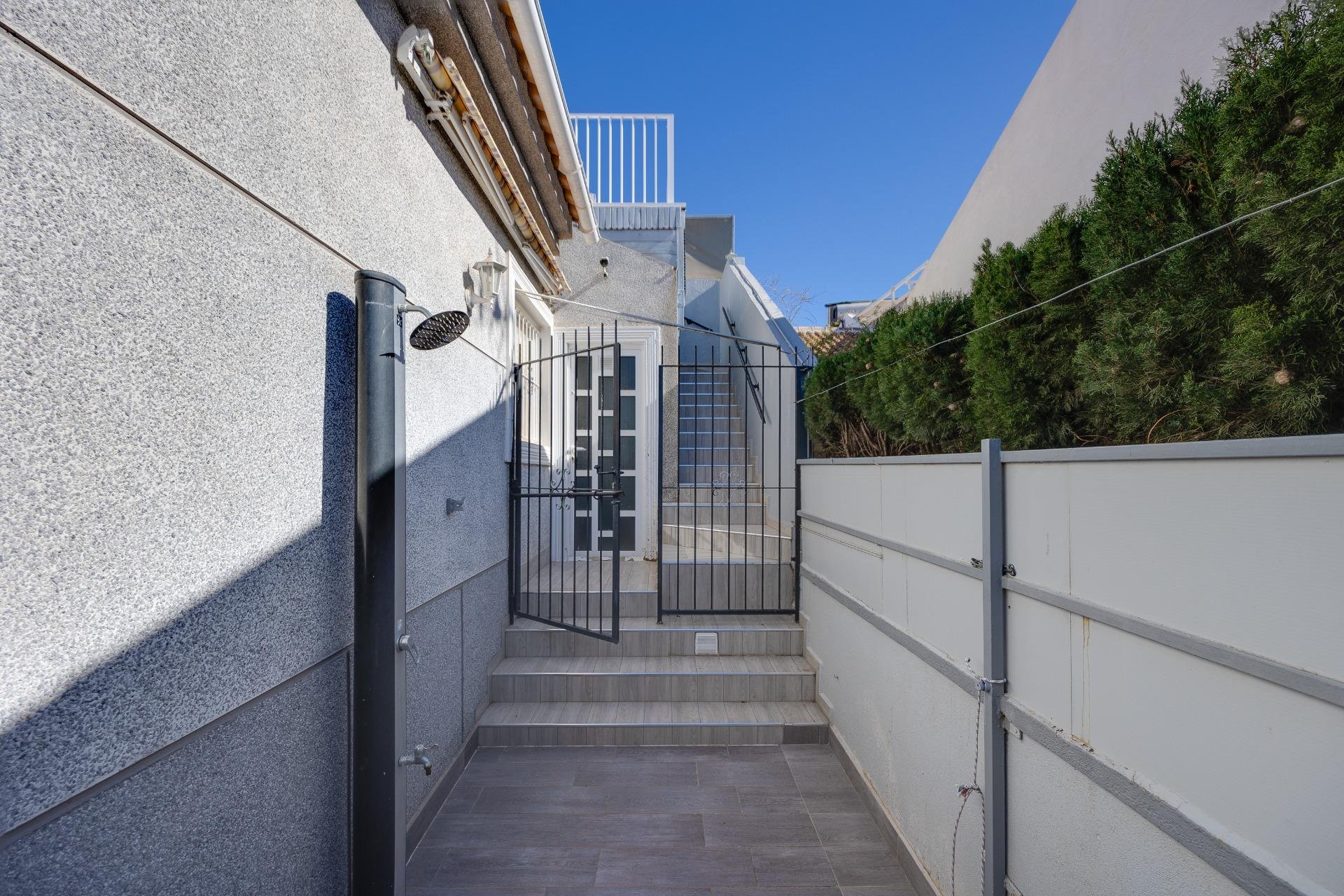 Resale - Semi Detached -
Torrevieja - Aguas Nuevas