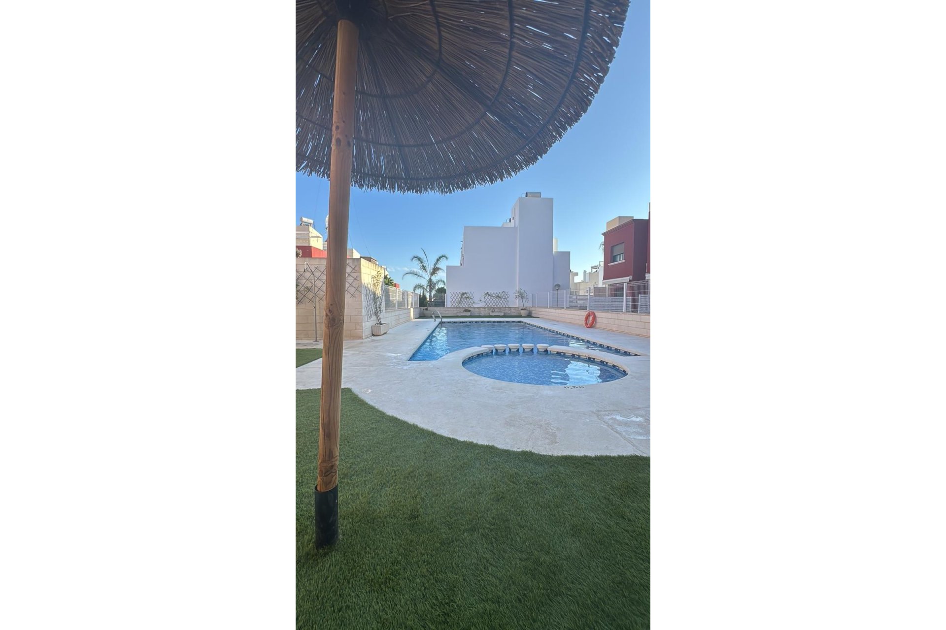 Resale - Semi Detached -
Torrevieja - Costa Blanca