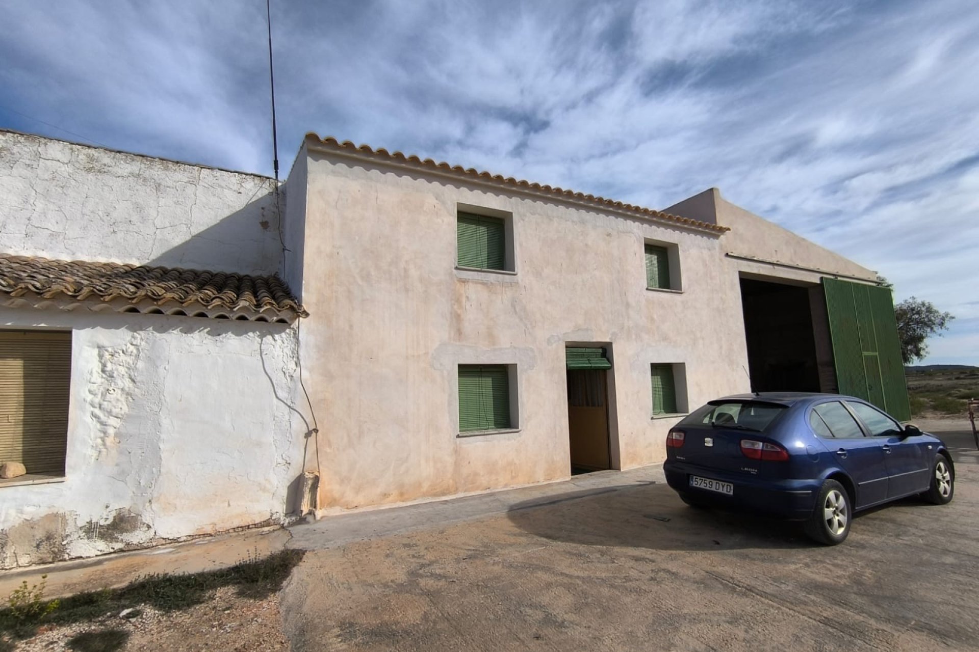 Resale - Semi Detached -
Yecla - Inland