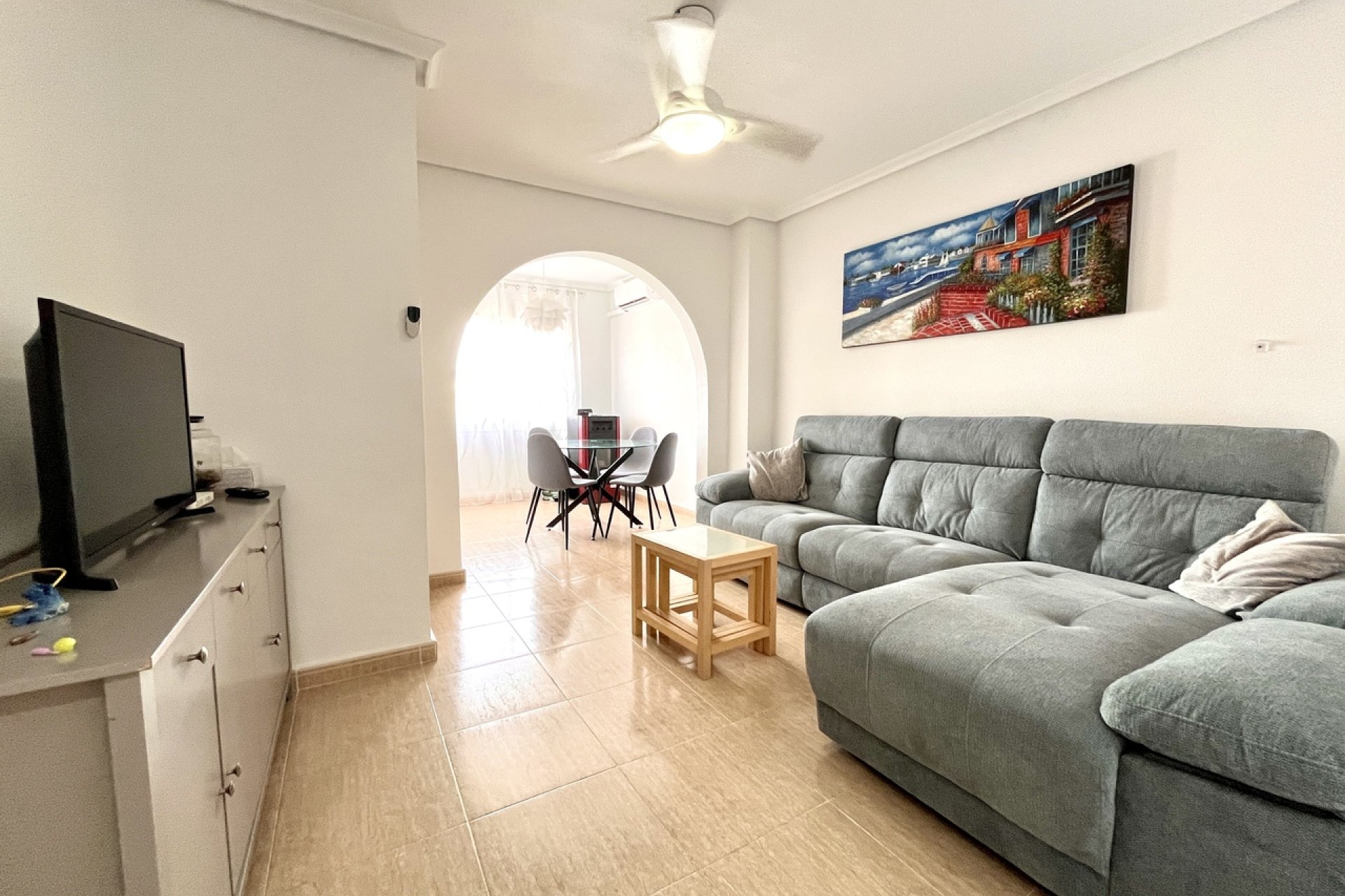 Resale - Town House -
Avileses - Inland