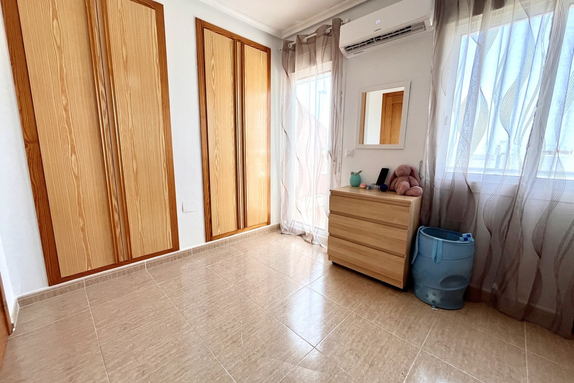 Resale - Town House -
Avileses - Inland