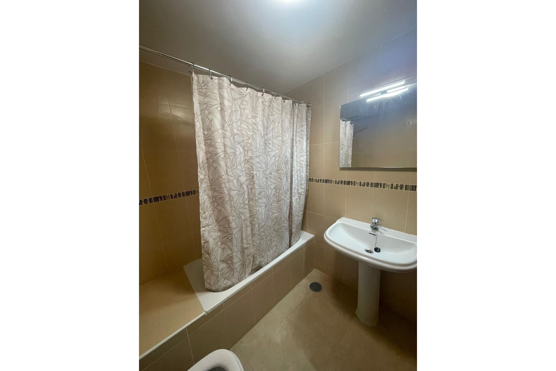 Resale - Town House -
Bigastro
