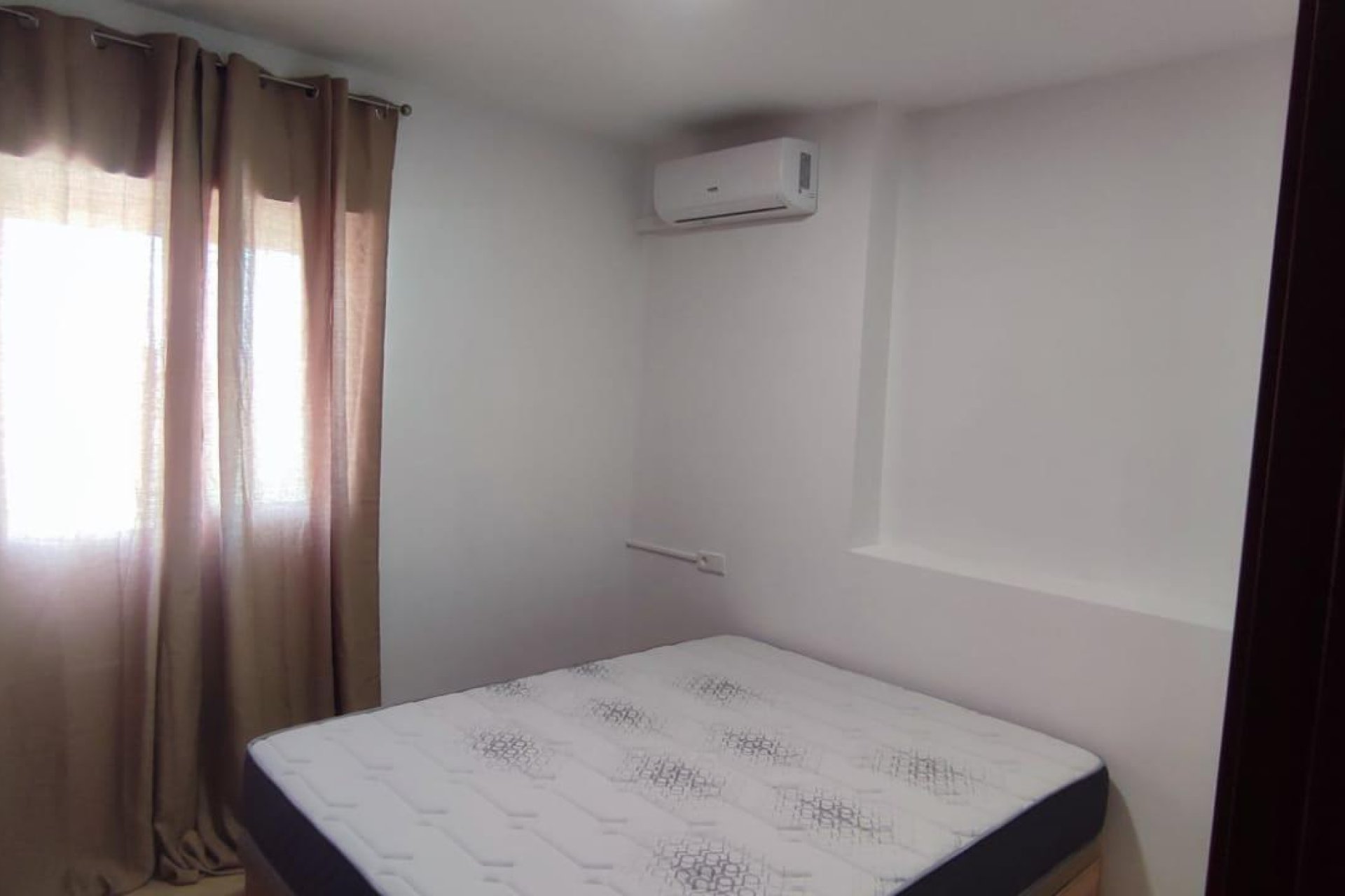 Resale - Town House -
Bigastro