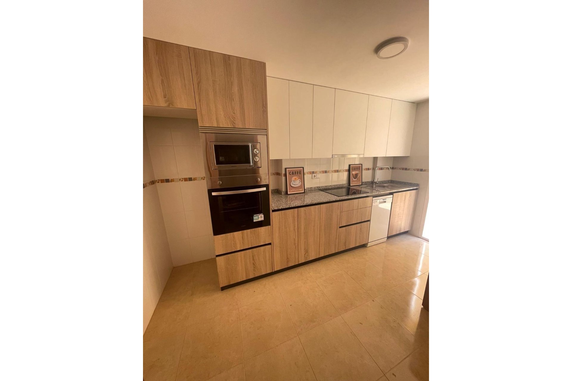 Resale - Town House -
Bigastro