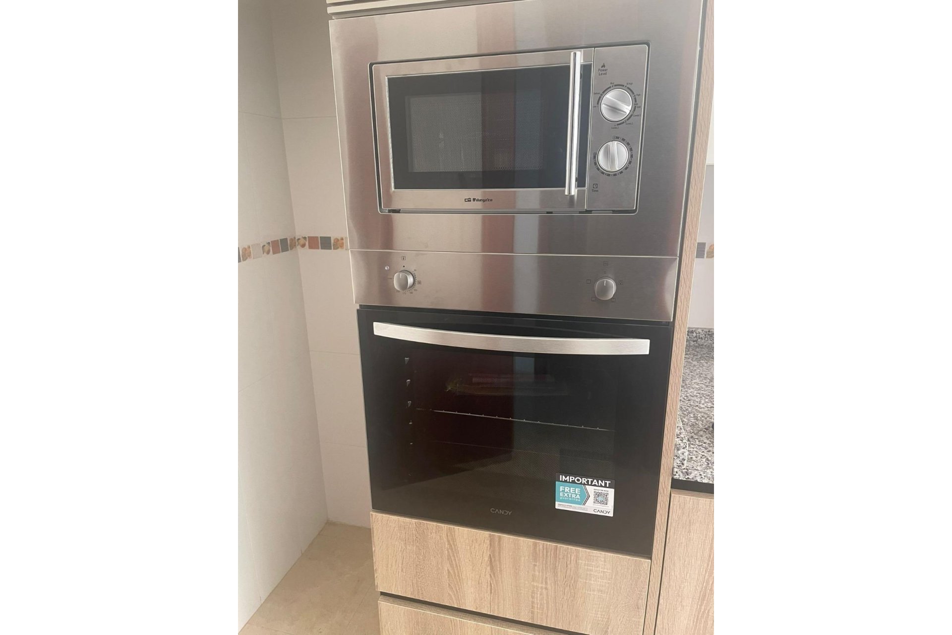 Resale - Town House -
Bigastro