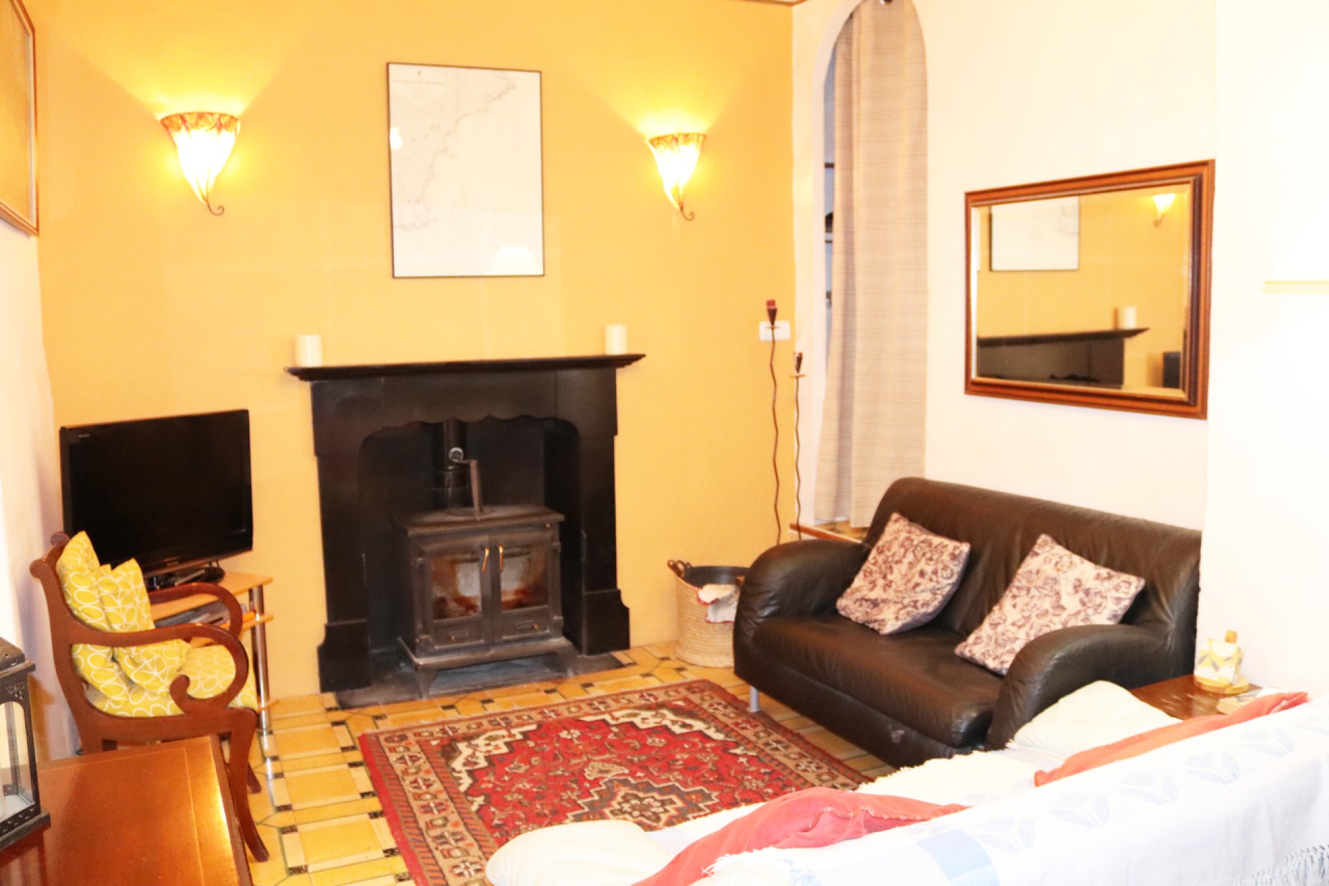 Resale - Town House -
Castell de Castells - Inland