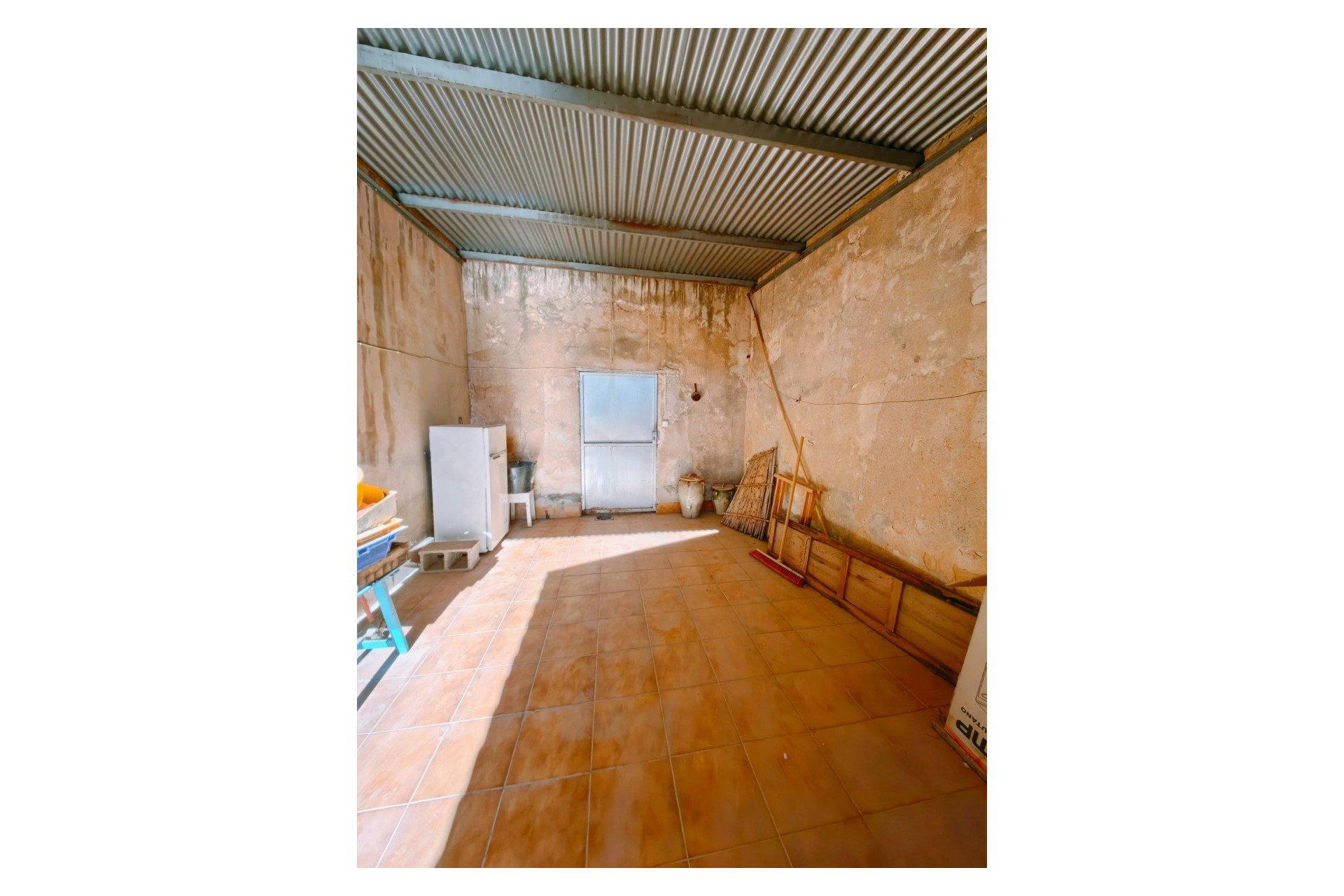 Resale - Town House -
Chinorlet - Inland