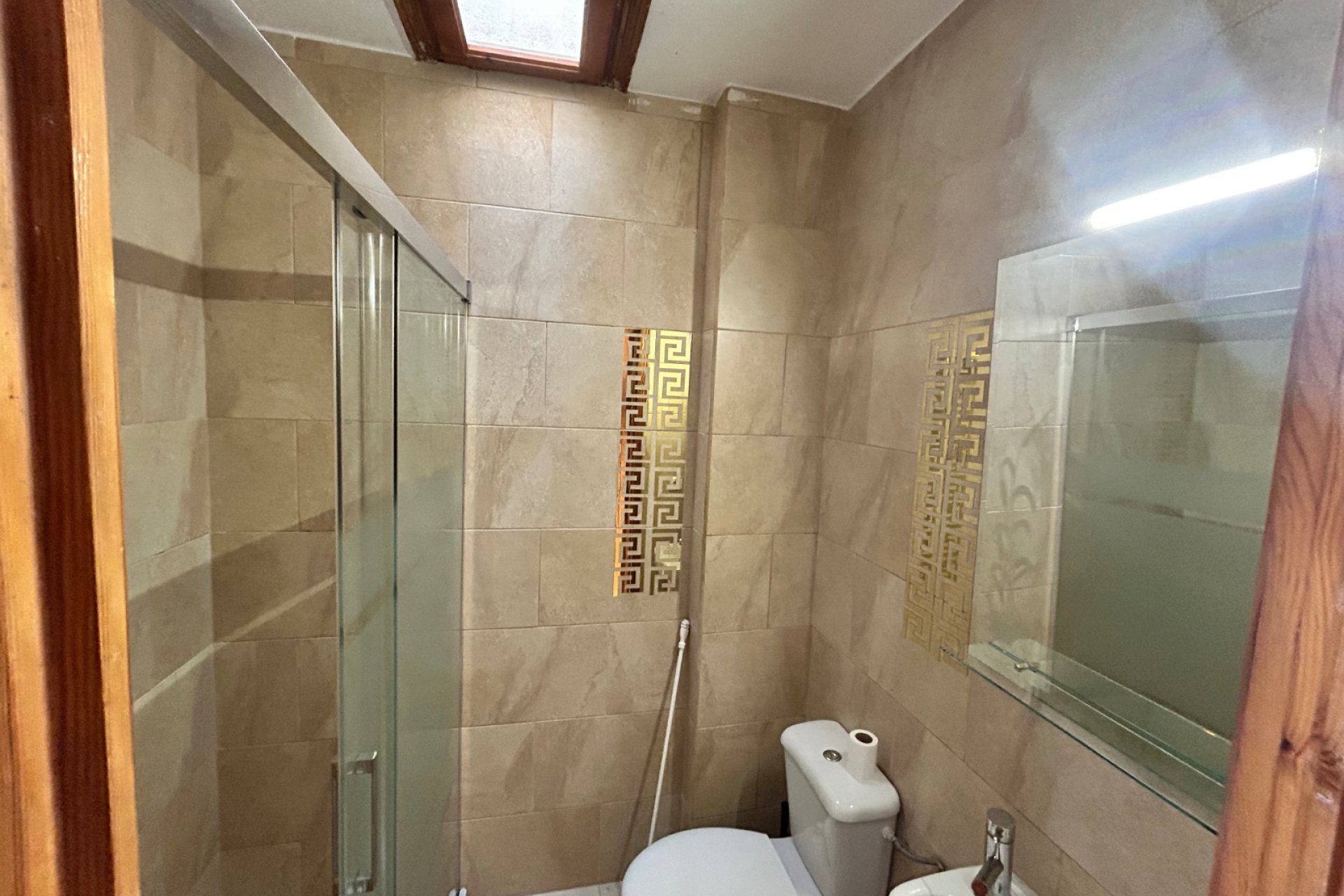 Resale - Town House -
El Chaparral - Inland