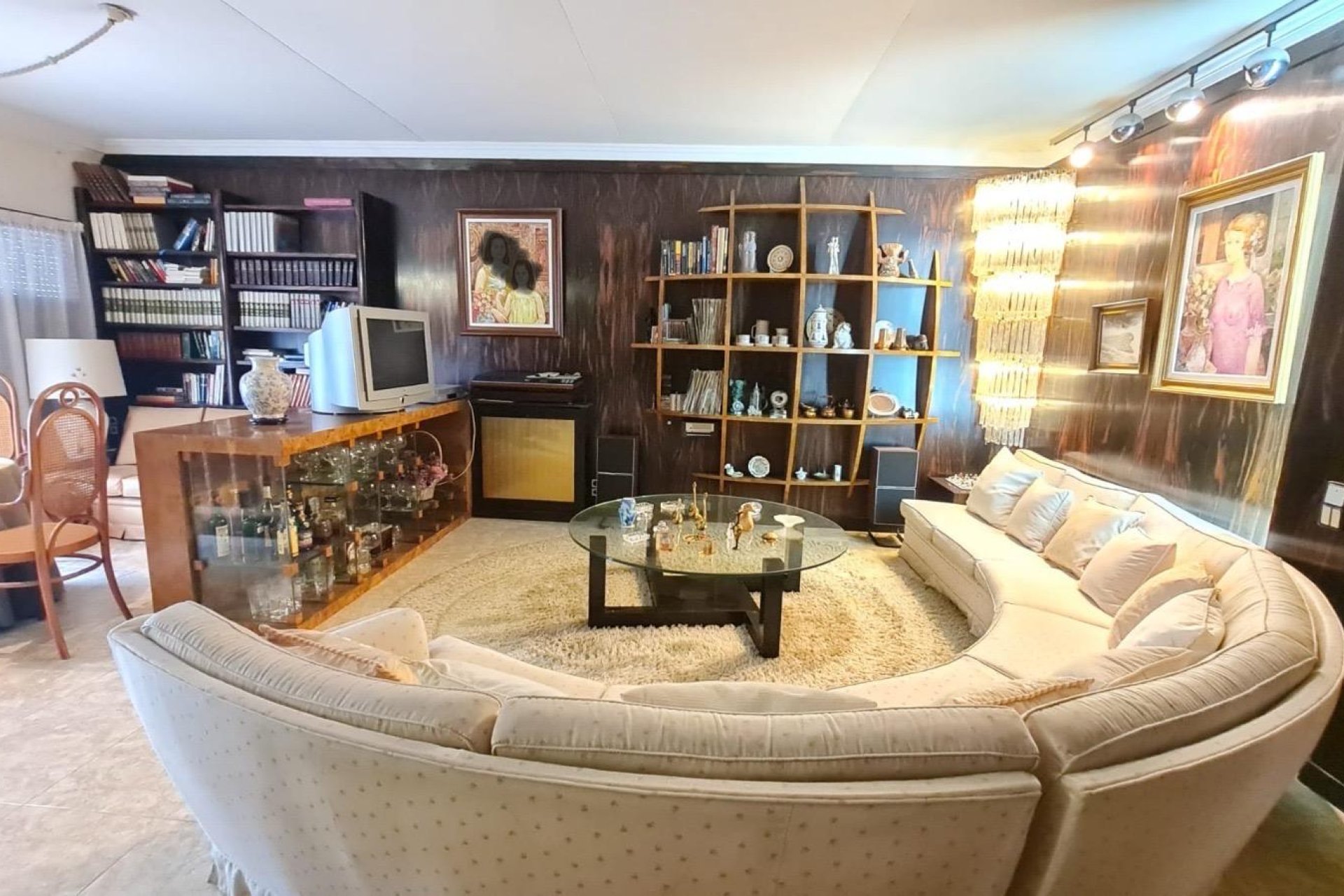 Resale - Town House -
Elda - Inland