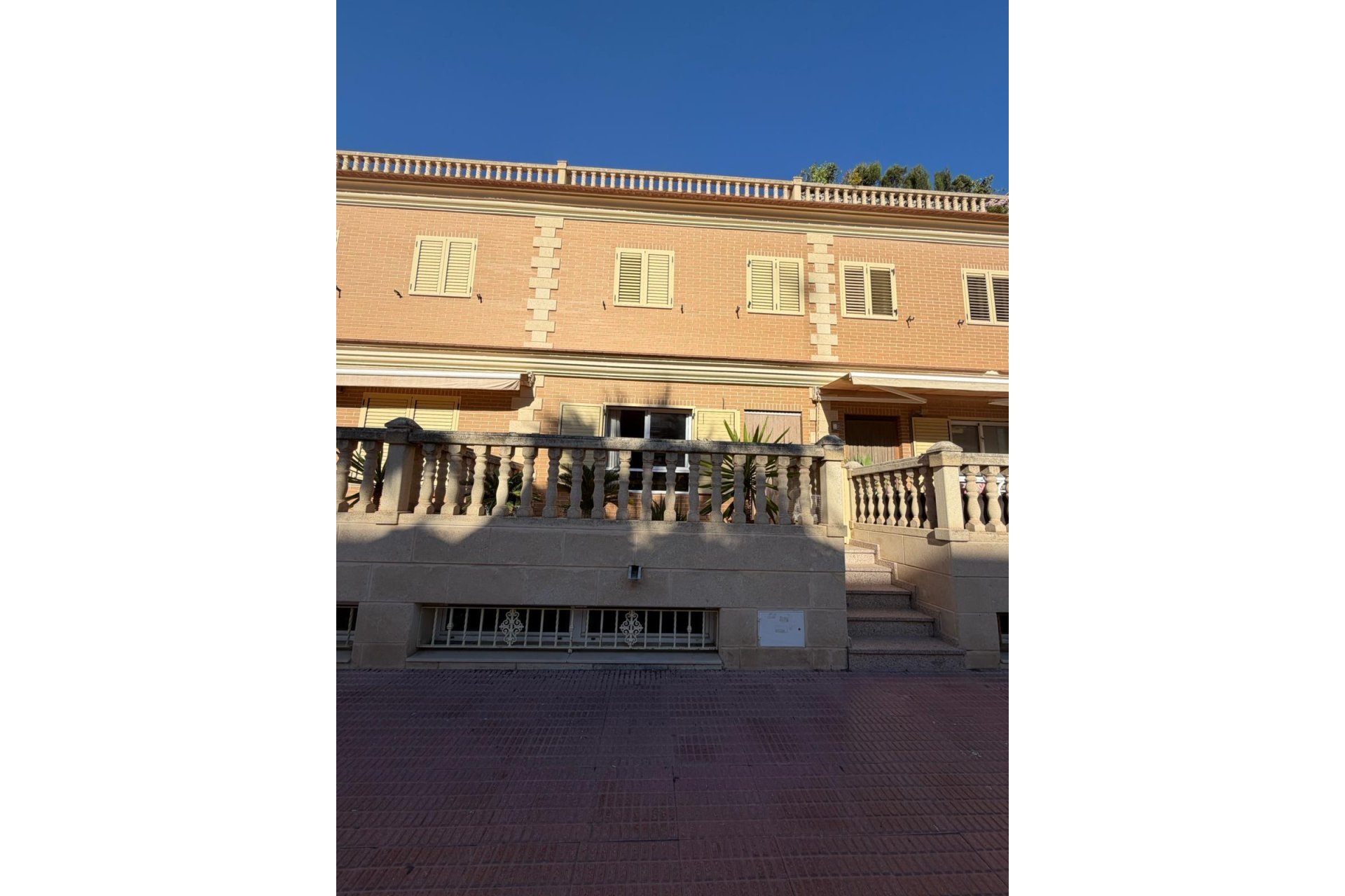 Resale - Town House -
Guardamar del Segura - Pueblo