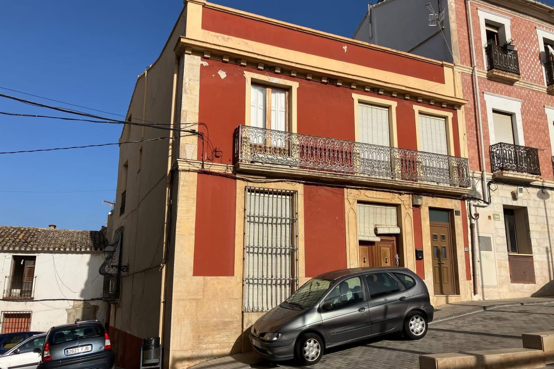 Resale - Town House -
Ondara - Inland