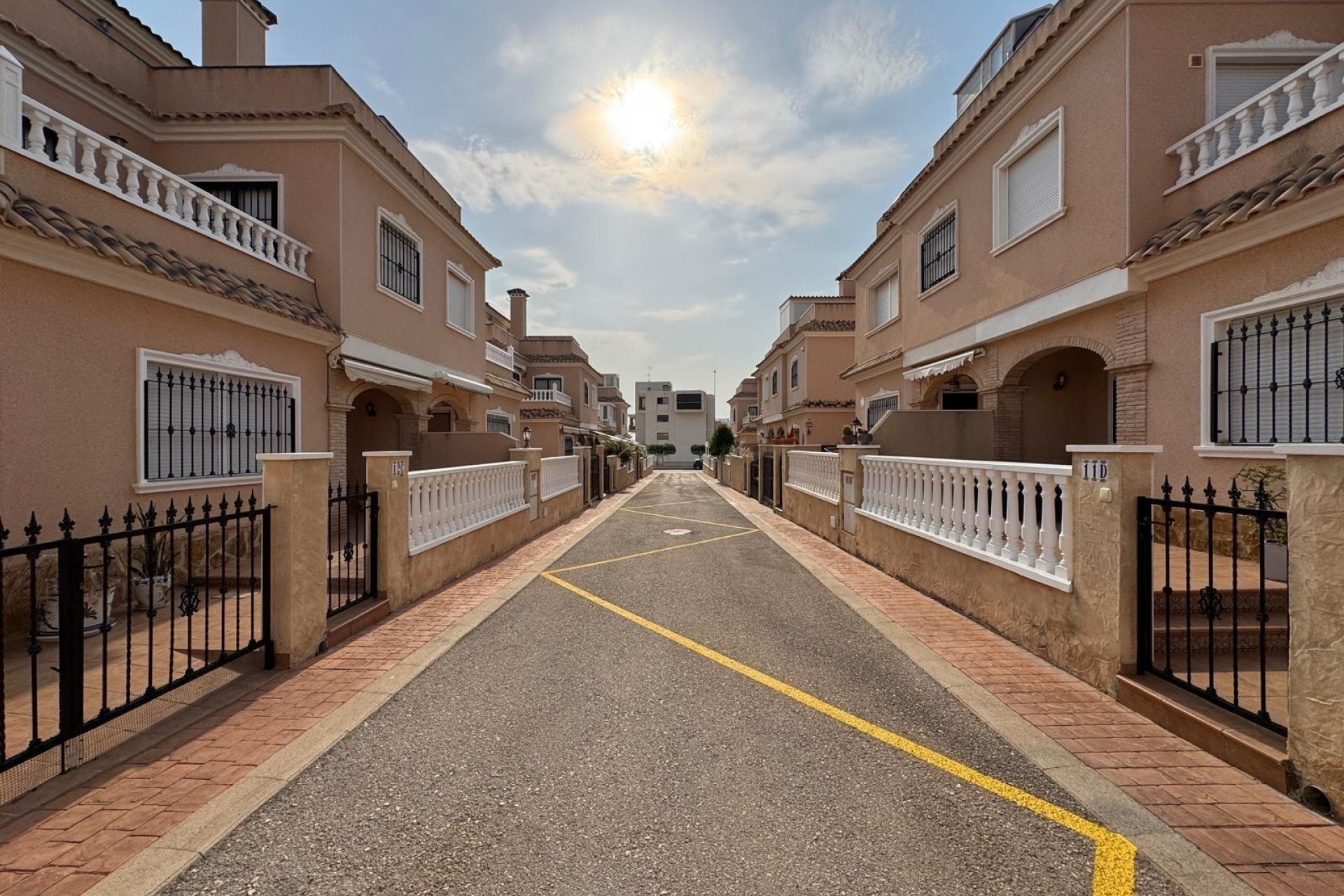 Resale - Town House -
Orihuela Costa - Los Dolses