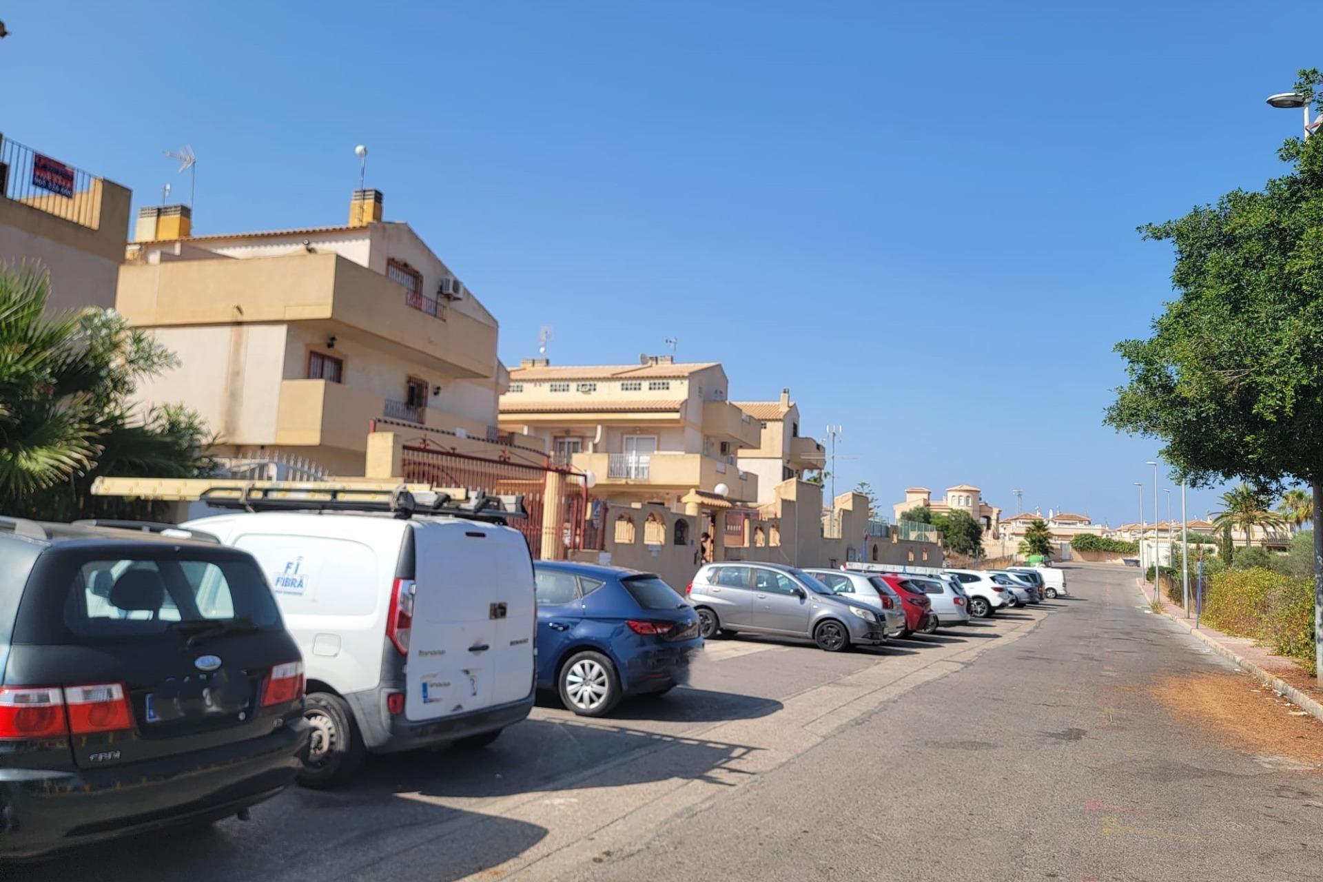 Resale - Town House -
Orihuela Costa - Playa Flamenca